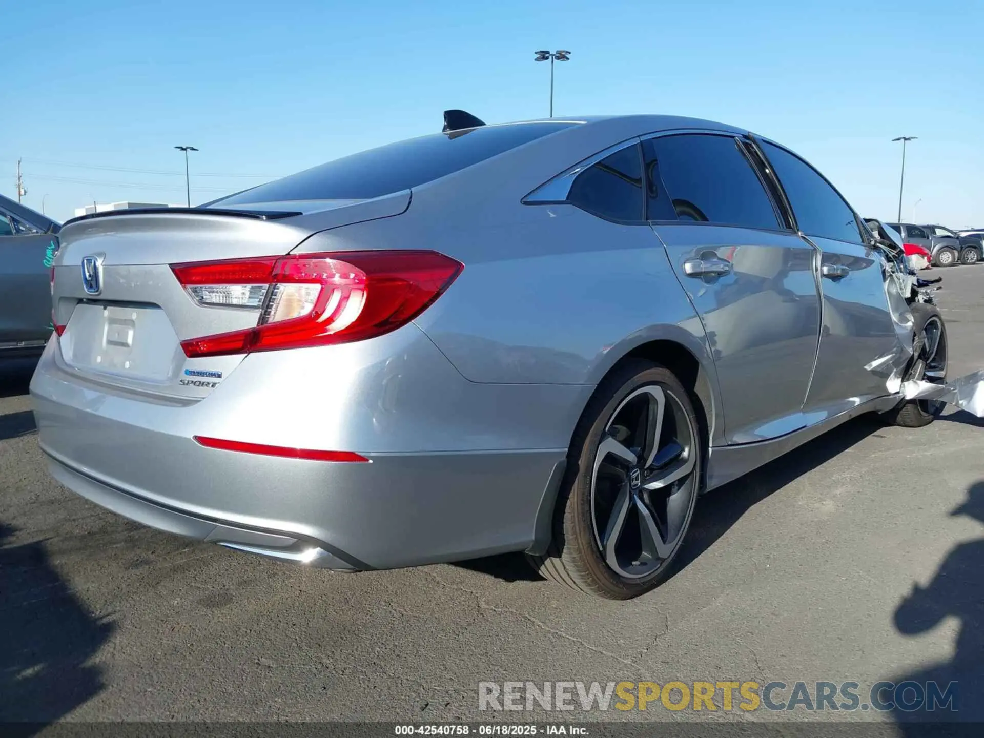 4 Photograph of a damaged car 1HGCV3F20NA047251 HONDA ACCORD 2022
