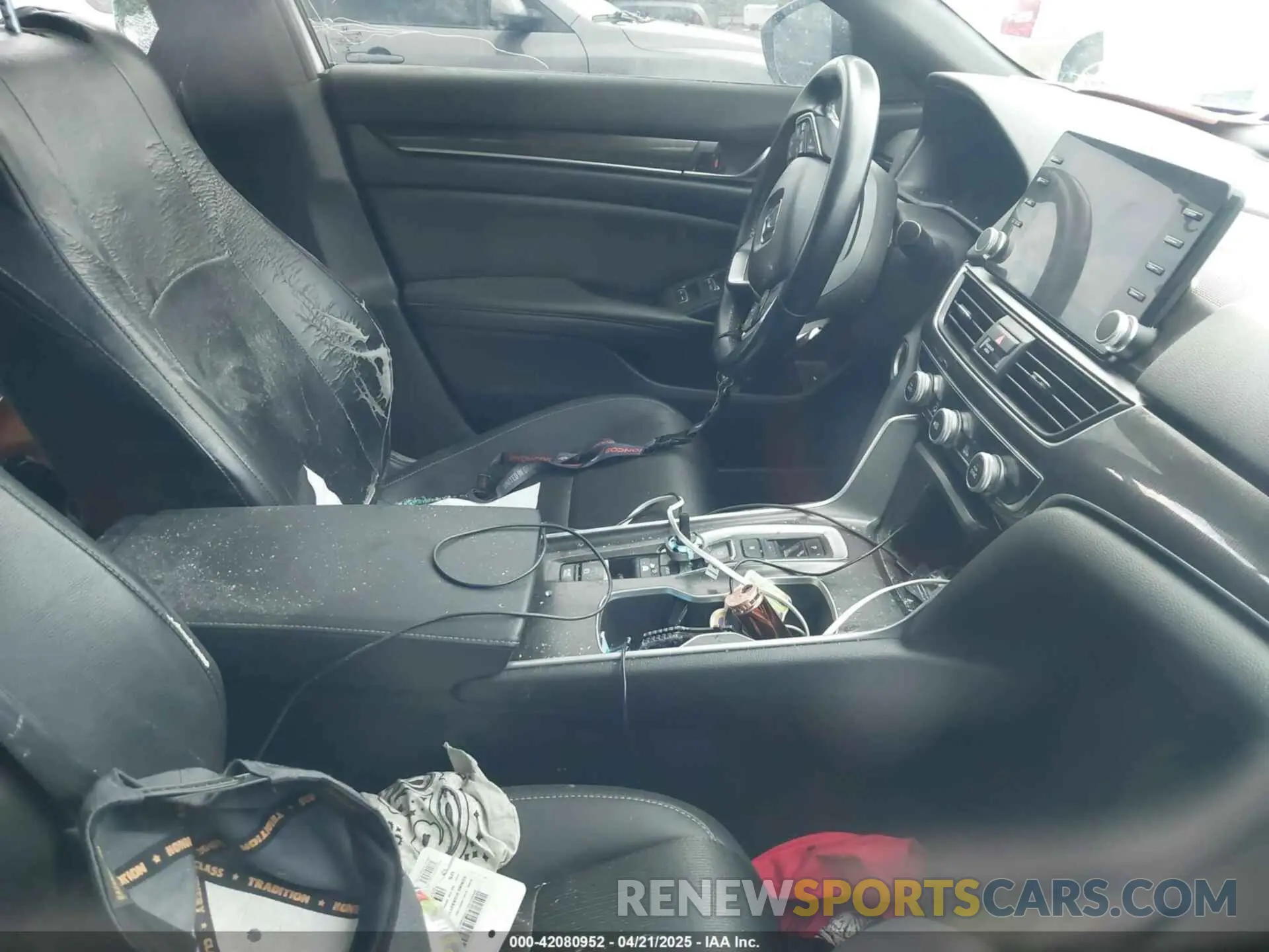 5 Photograph of a damaged car 1HGCV3F20NA047685 HONDA ACCORD 2022