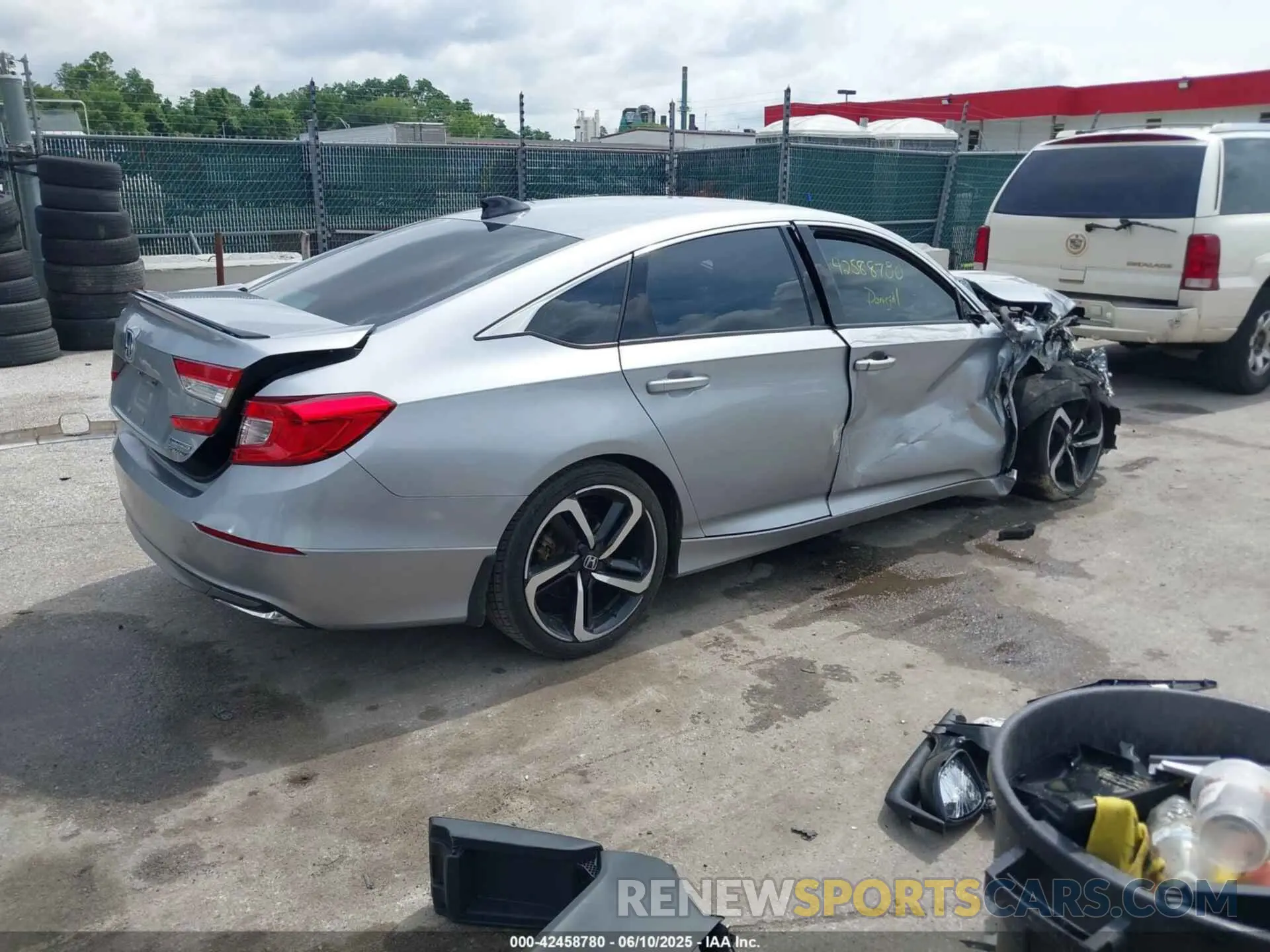4 Фотография поврежденного автомобиля 1HGCV3F21NA037375 HONDA ACCORD 2022
