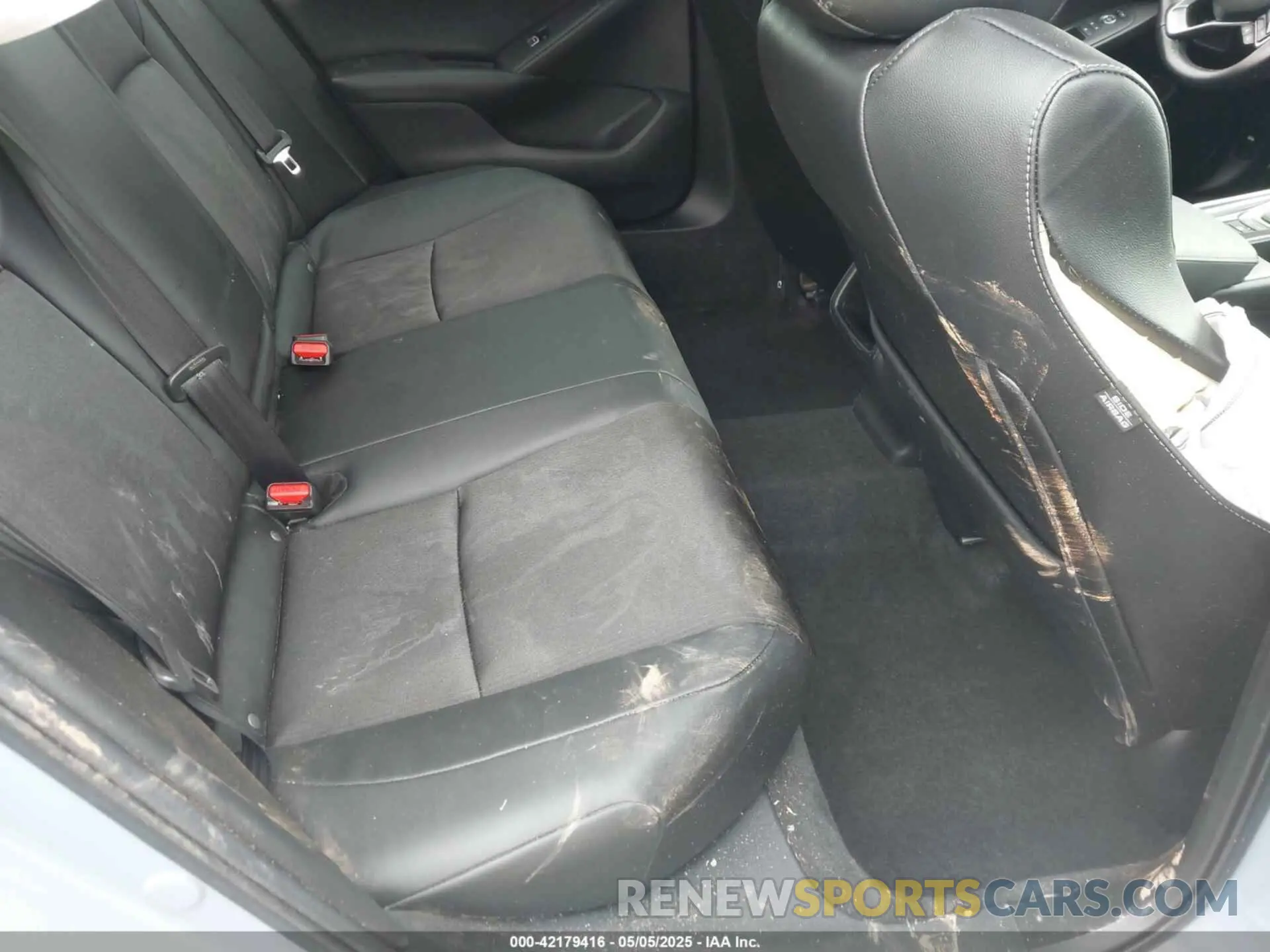 8 Photograph of a damaged car 1HGCV3F21NA038073 HONDA ACCORD 2022