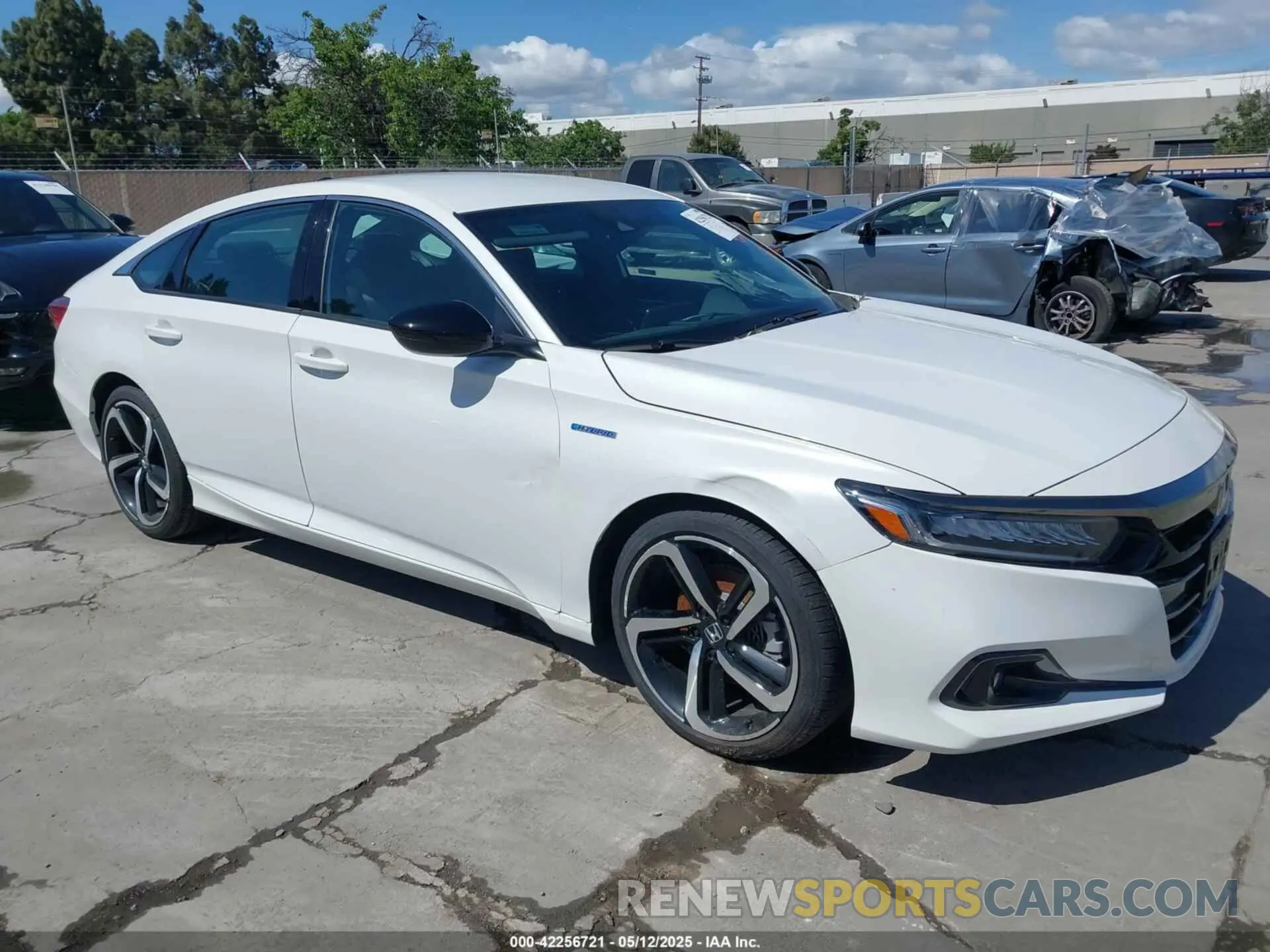 1 Фотография поврежденного автомобиля 1HGCV3F21NA047677 HONDA ACCORD 2022