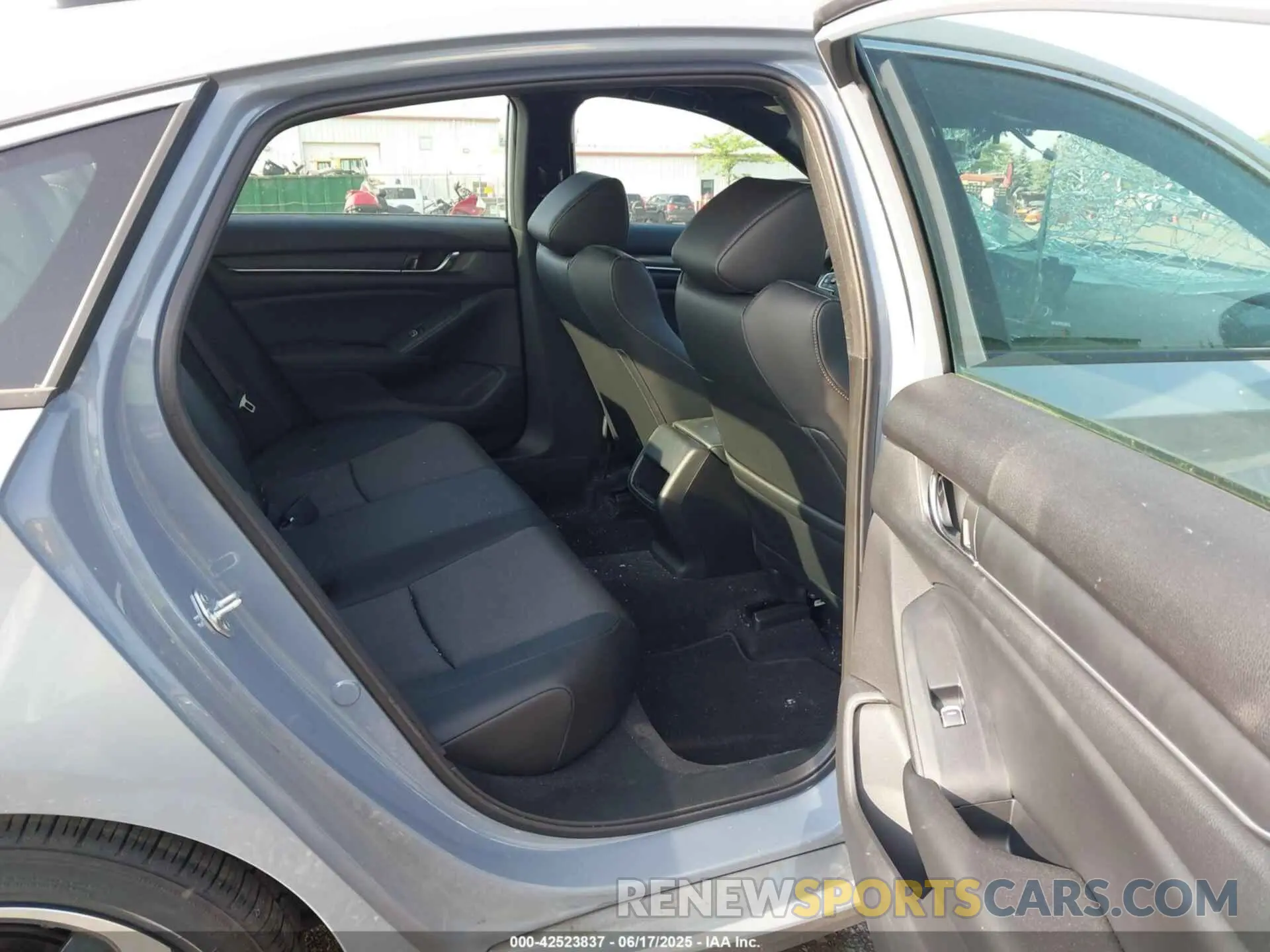 8 Фотография поврежденного автомобиля 1HGCV3F22NA035781 HONDA ACCORD 2022