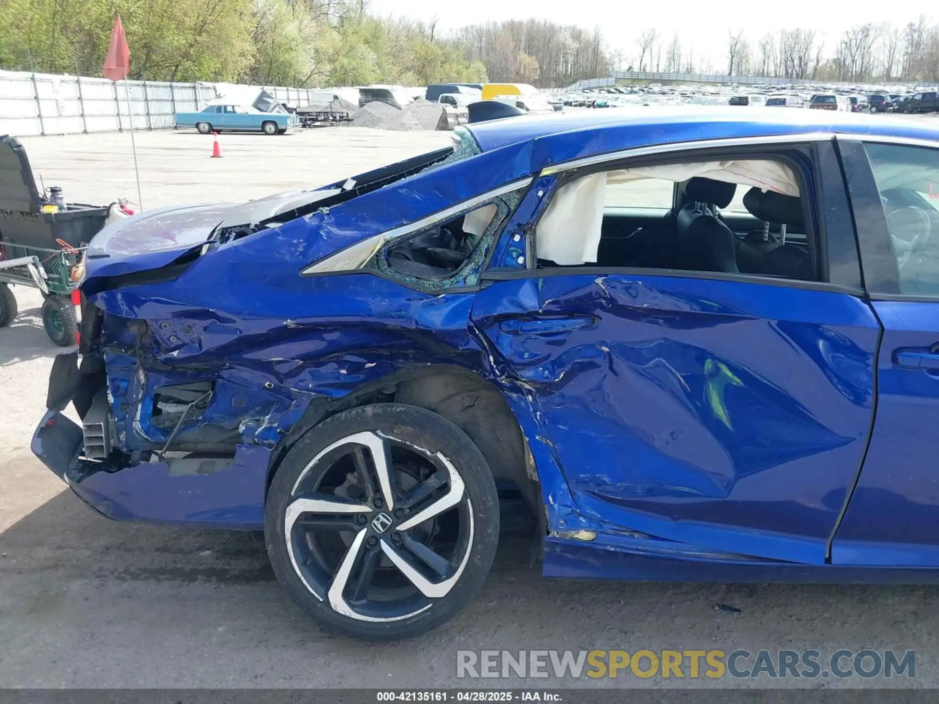 17 Photograph of a damaged car 1HGCV3F24NA032526 HONDA ACCORD 2022