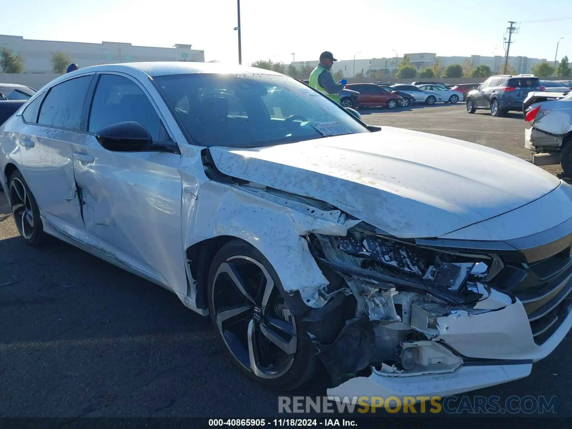 6 Photograph of a damaged car 1HGCV3F25NA020367 HONDA ACCORD 2022