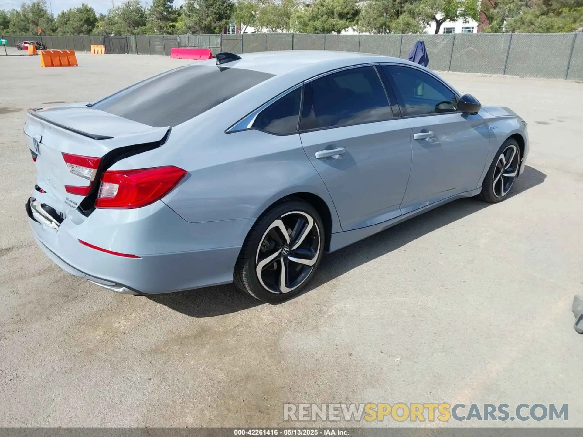 4 Photograph of a damaged car 1HGCV3F25NA042661 HONDA ACCORD 2022
