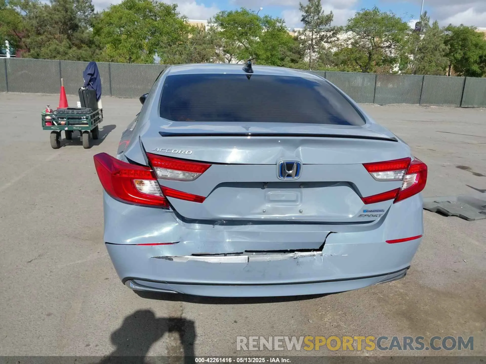 6 Photograph of a damaged car 1HGCV3F25NA042661 HONDA ACCORD 2022