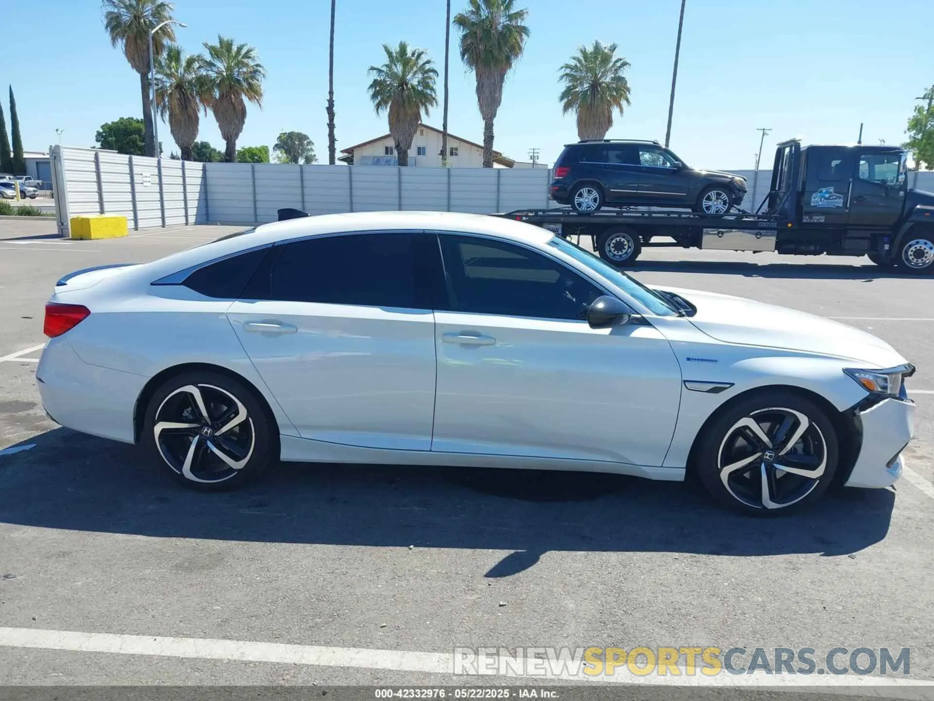 13 Photograph of a damaged car 1HGCV3F26NA035881 HONDA ACCORD 2022