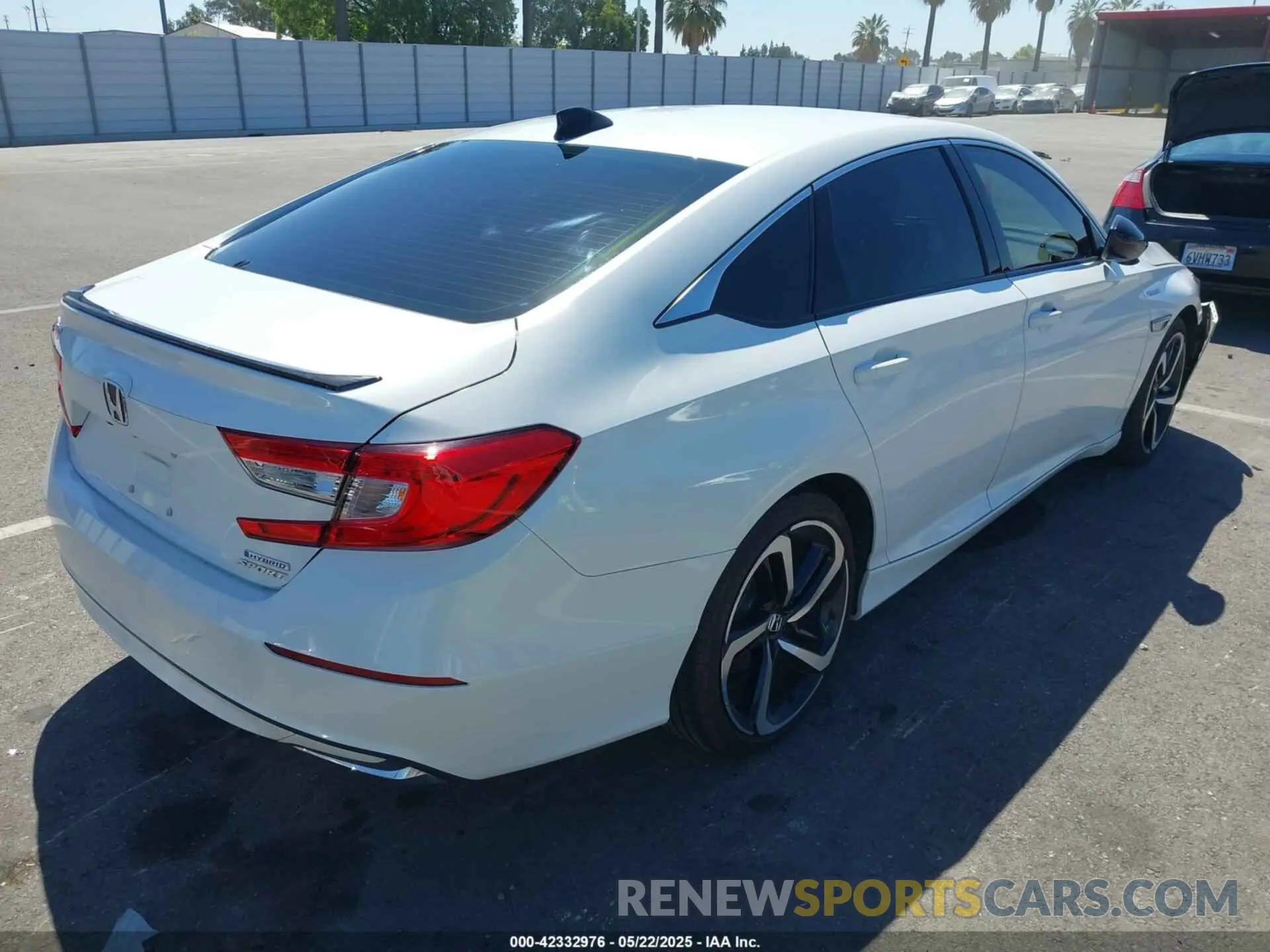 4 Photograph of a damaged car 1HGCV3F26NA035881 HONDA ACCORD 2022