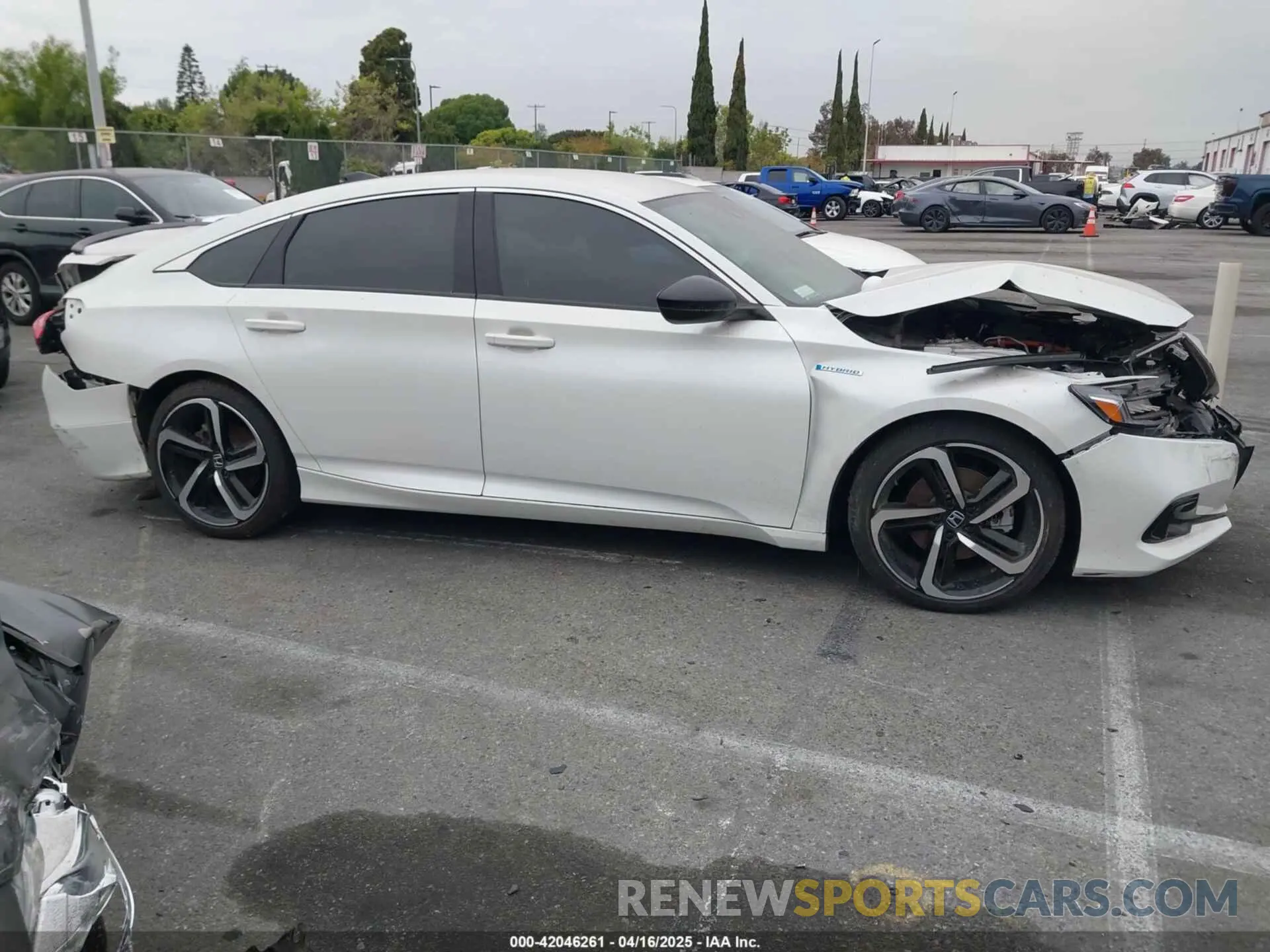 13 Photograph of a damaged car 1HGCV3F28NA032108 HONDA ACCORD 2022