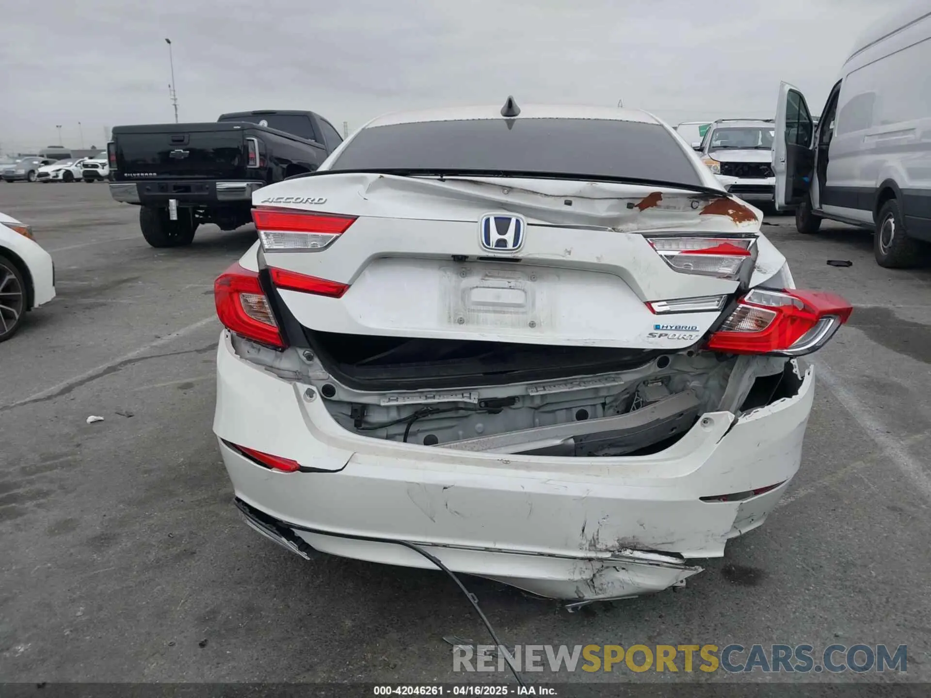 16 Photograph of a damaged car 1HGCV3F28NA032108 HONDA ACCORD 2022