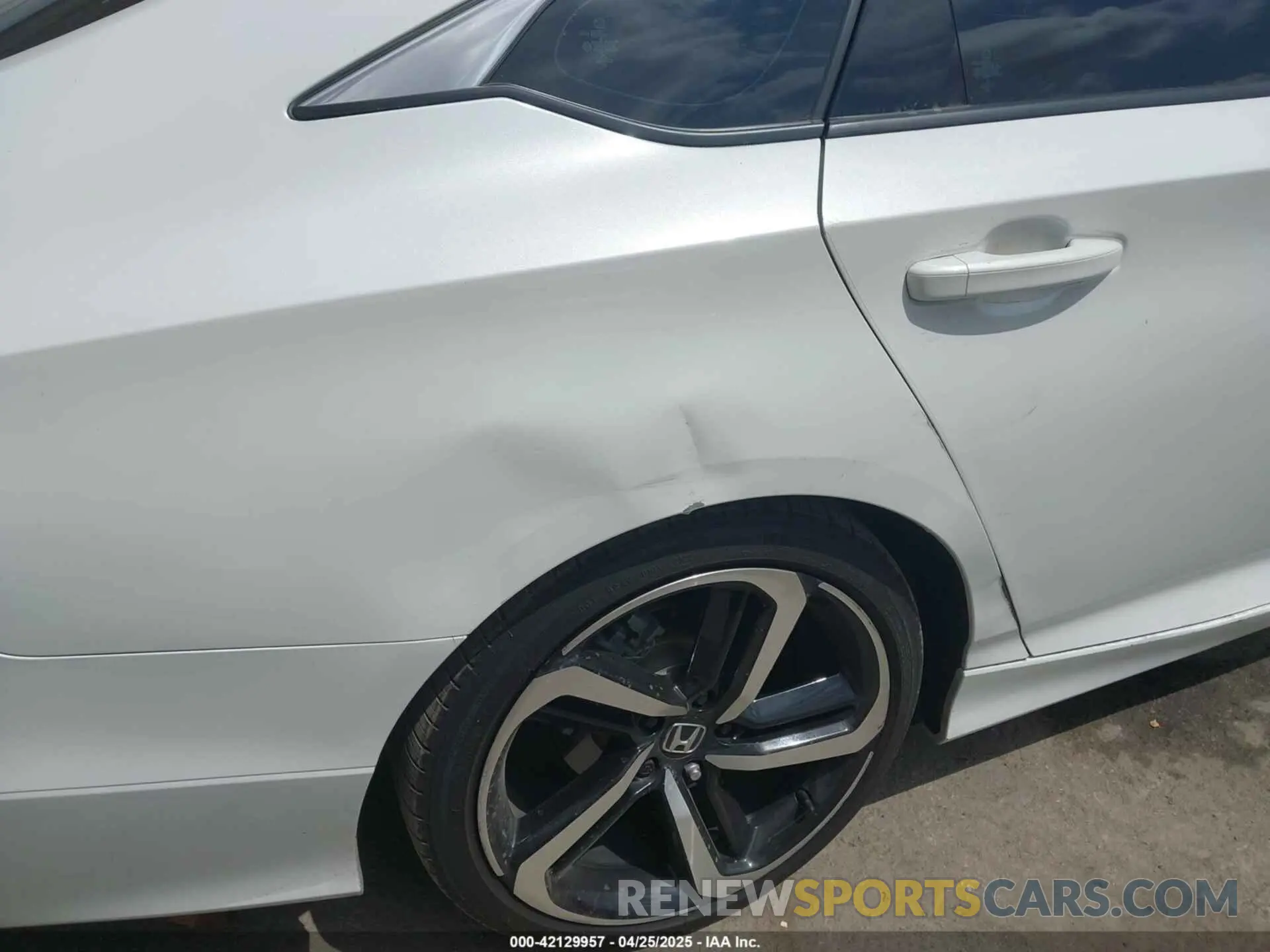 17 Фотография поврежденного автомобиля 1HGCV3F29NA030562 HONDA ACCORD 2022