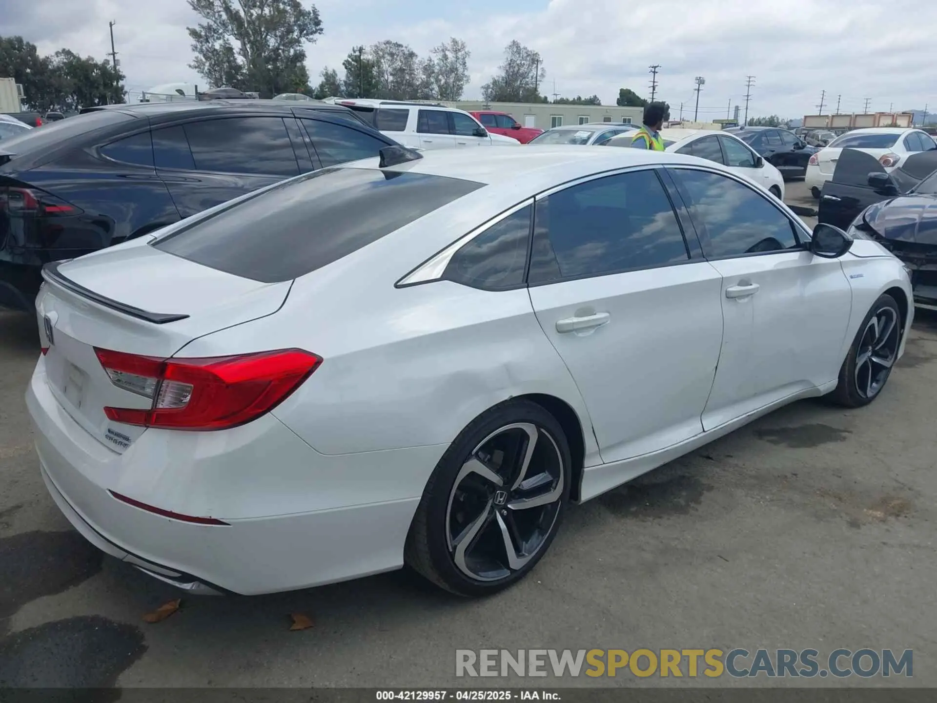 4 Фотография поврежденного автомобиля 1HGCV3F29NA030562 HONDA ACCORD 2022