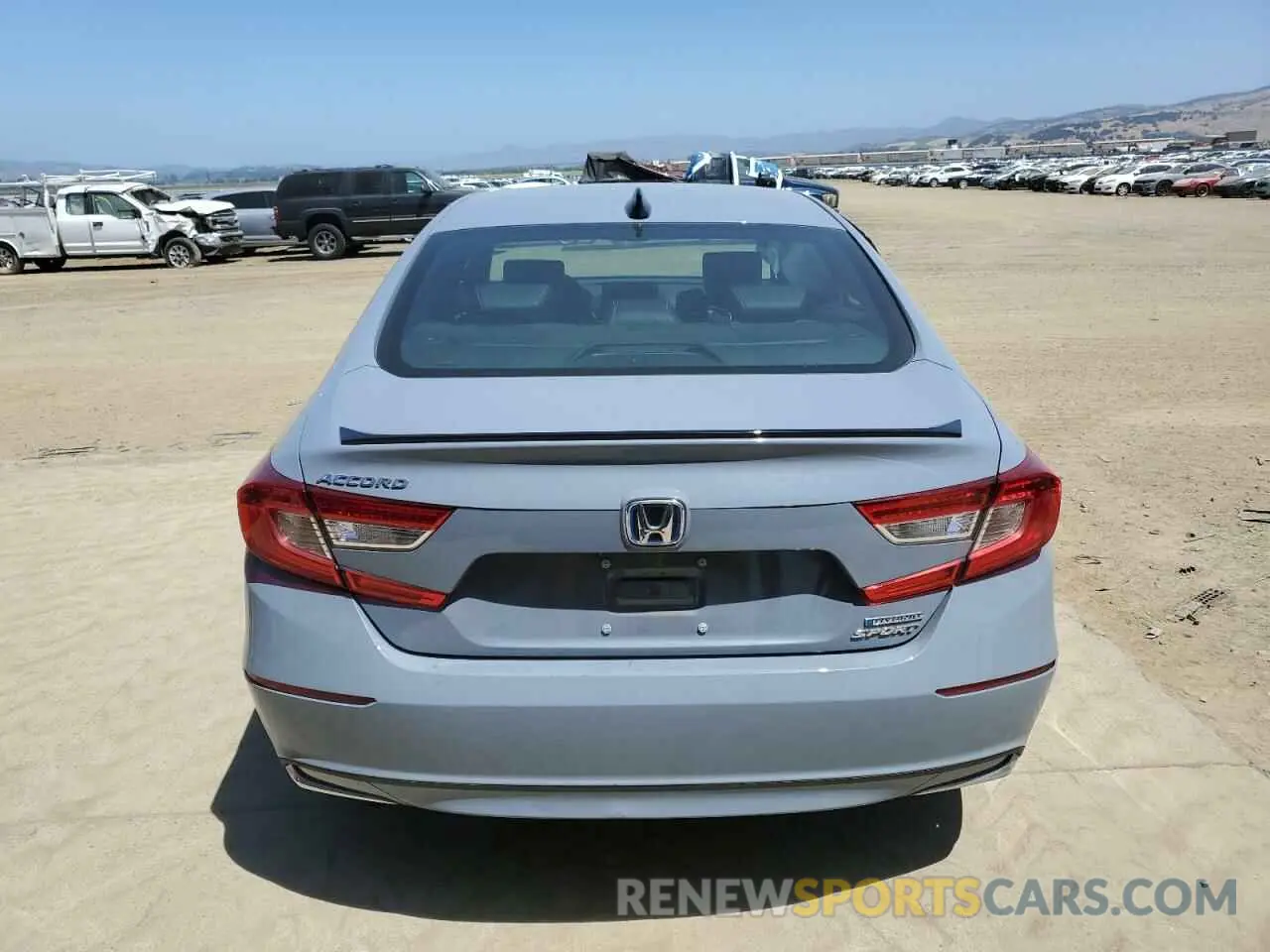 6 Photograph of a damaged car 1HGCV3F29NA040685 HONDA ACCORD 2022