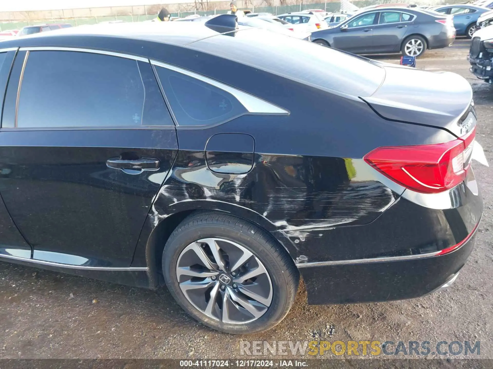 11 Photograph of a damaged car 1HGCV3F55NA006625 HONDA ACCORD 2022