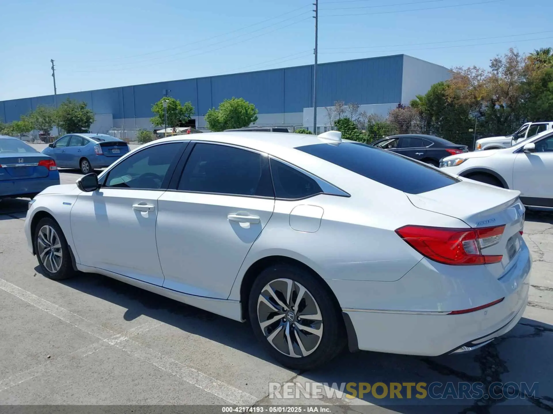 3 Фотография поврежденного автомобиля 1HGCV3F58NA006909 HONDA ACCORD 2022