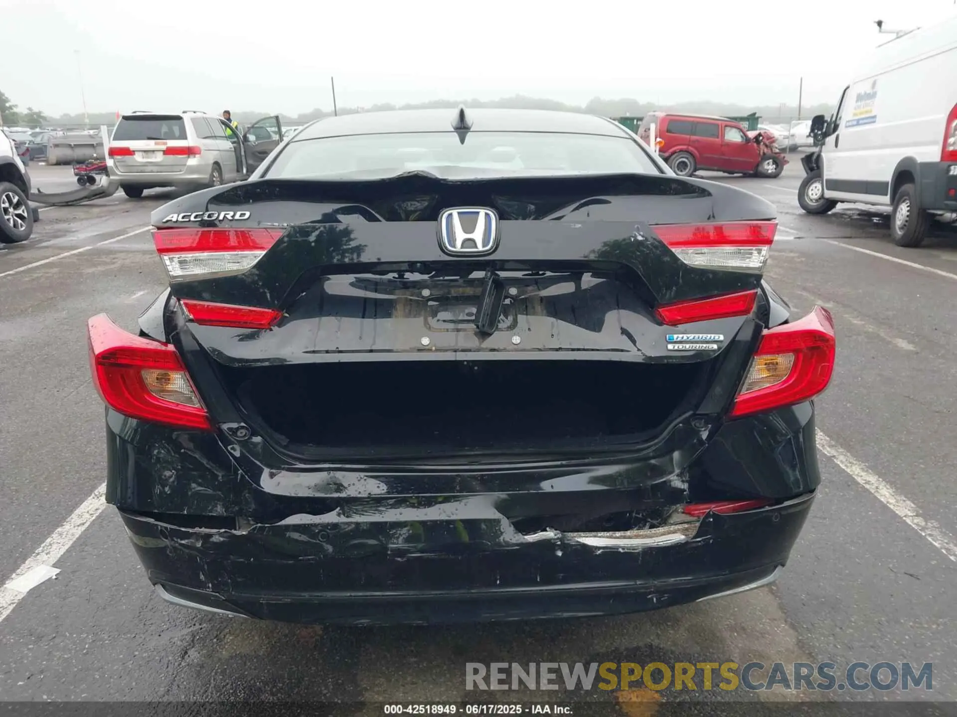 16 Photograph of a damaged car 1HGCV3F90NA026655 HONDA ACCORD 2022
