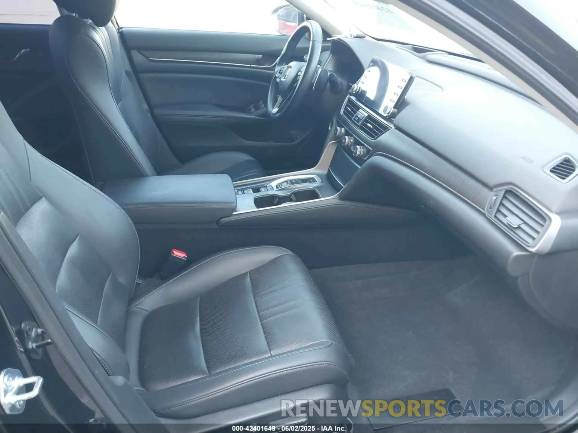 5 Photograph of a damaged car 1HGCV3F96NA000416 HONDA ACCORD 2022