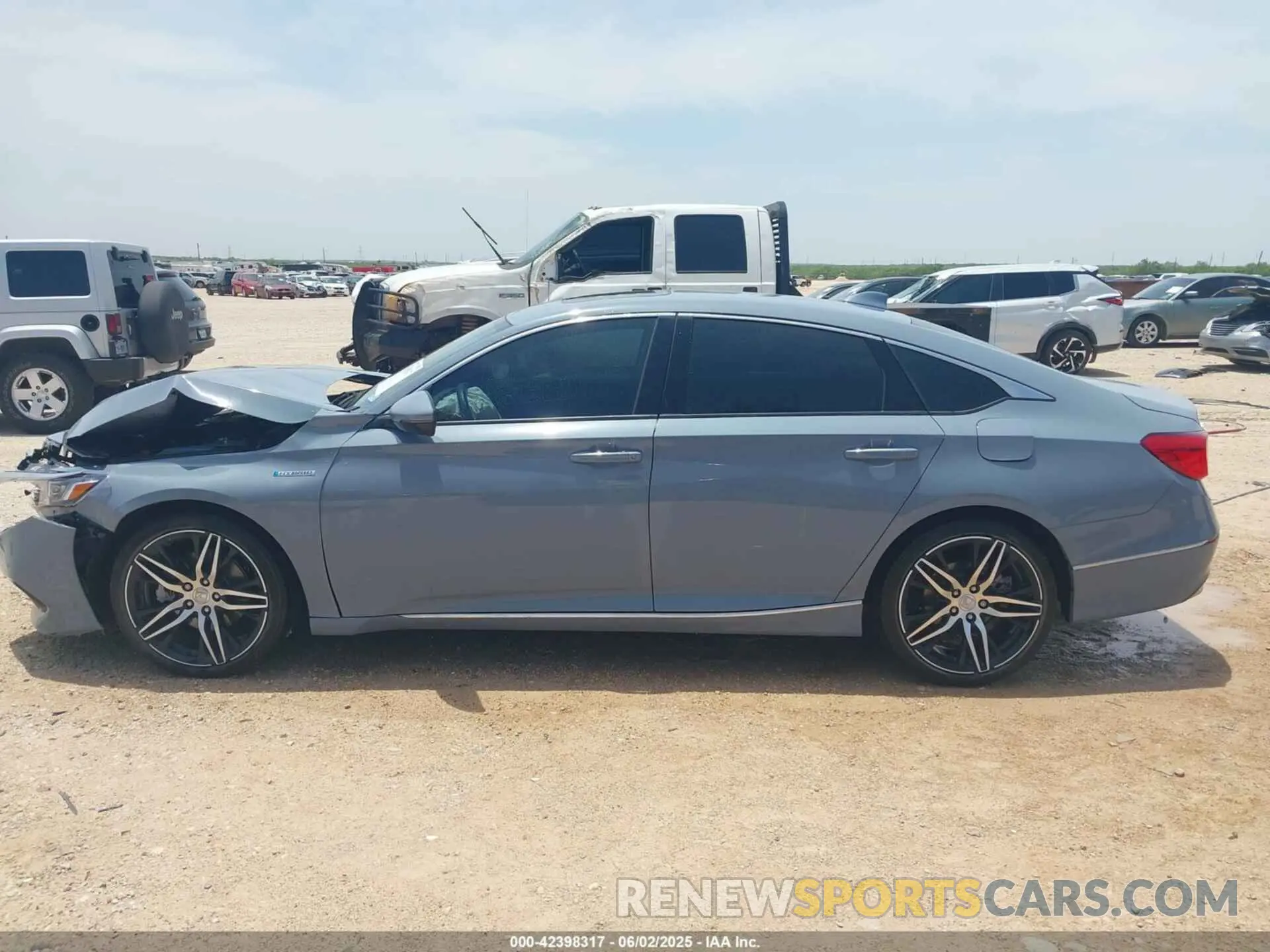 14 Photograph of a damaged car 1HGCV3F96NA025493 HONDA ACCORD 2022
