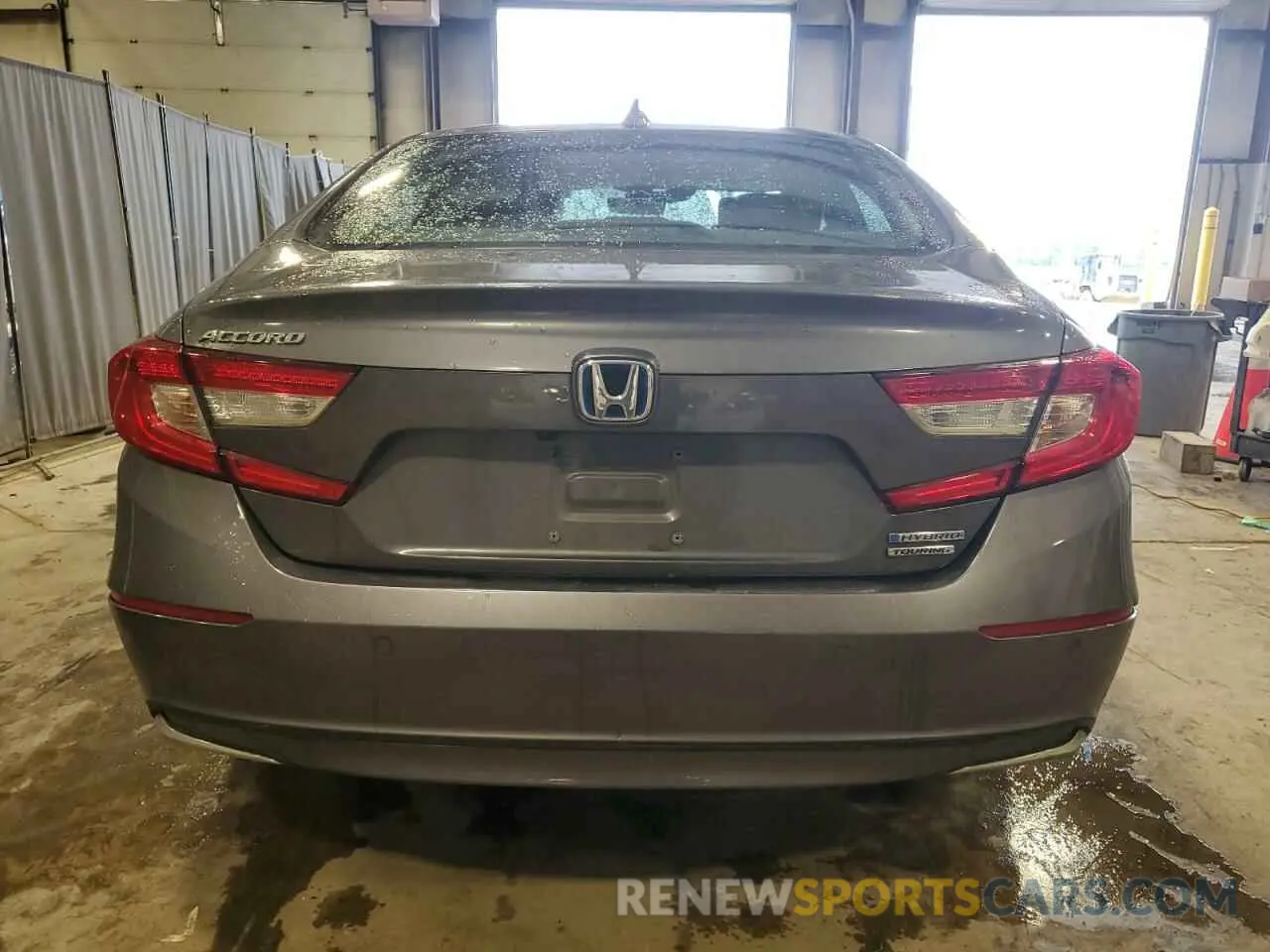 6 Photograph of a damaged car 1HGCV3F98NA021431 HONDA ACCORD 2022