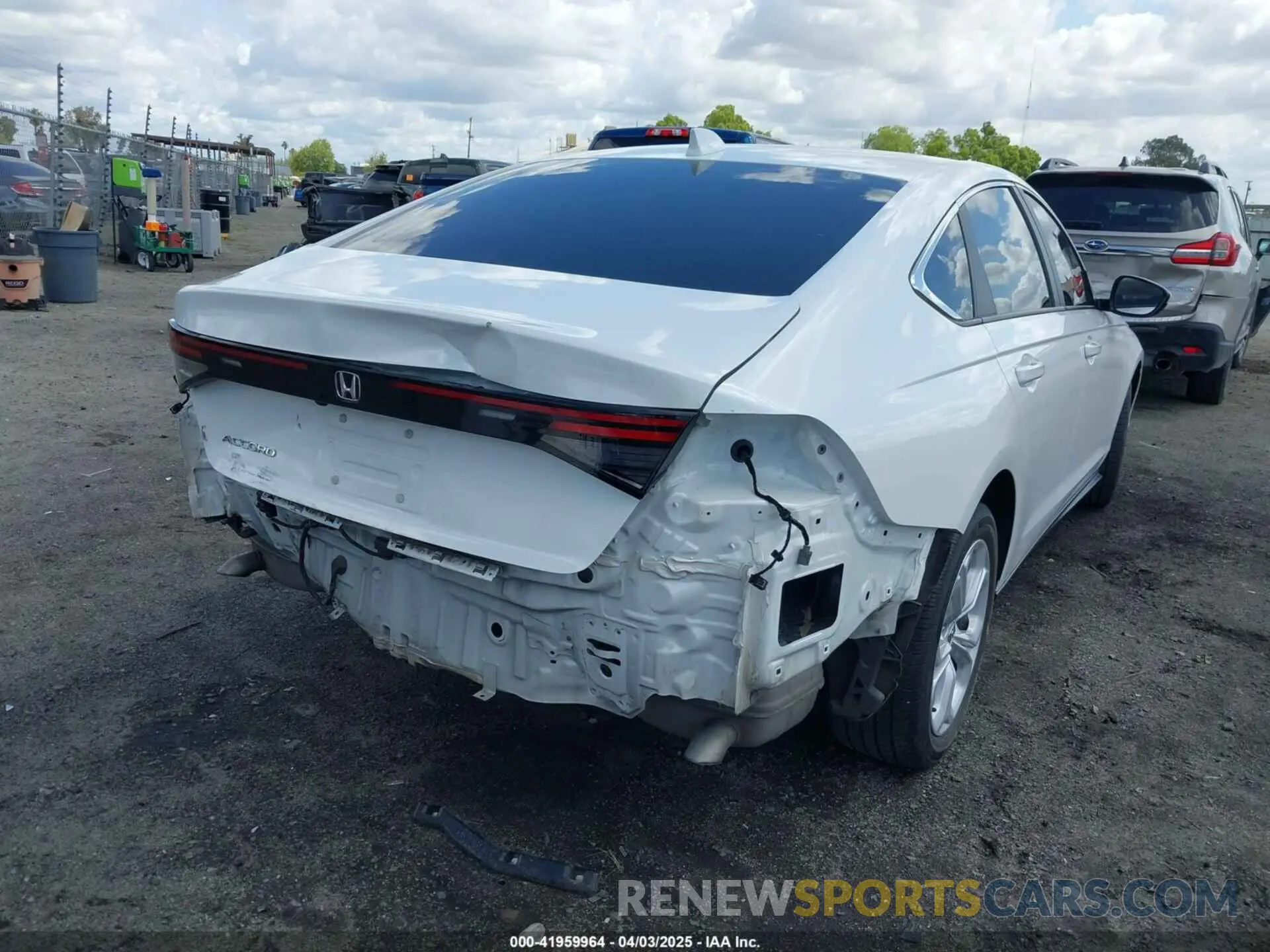 4 Фотография поврежденного автомобиля 1HGCY1F20PA055400 HONDA ACCORD 2023