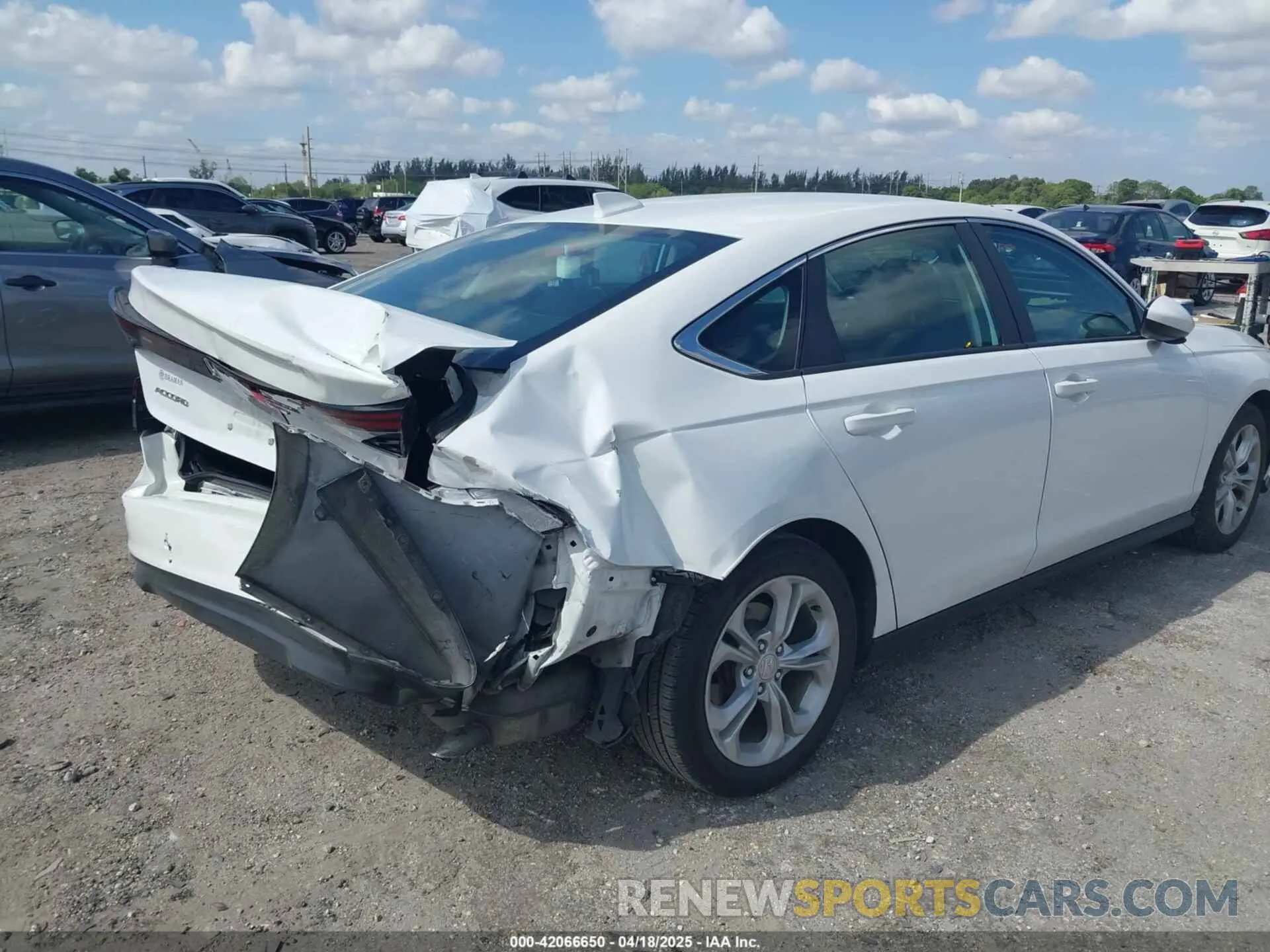 4 Фотография поврежденного автомобиля 1HGCY1F22PA016551 HONDA ACCORD 2023