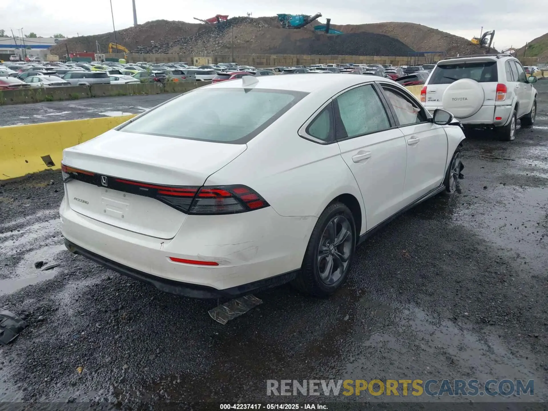 4 Photograph of a damaged car 1HGCY1F31PA052563 HONDA ACCORD 2023