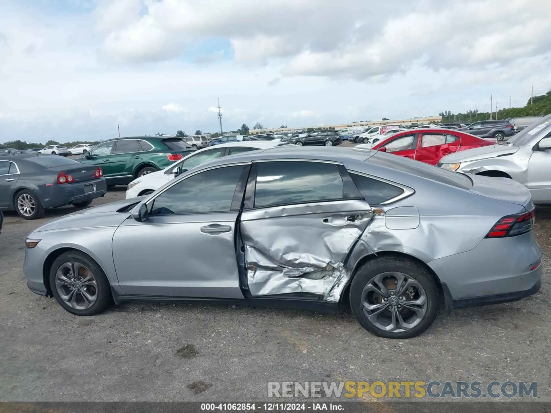 14 Photograph of a damaged car 1HGCY1F33PA033576 HONDA ACCORD 2023