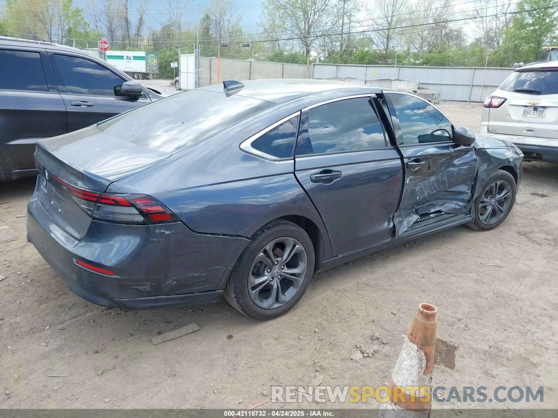 4 Фотография поврежденного автомобиля 1HGCY1F37PA024928 HONDA ACCORD 2023