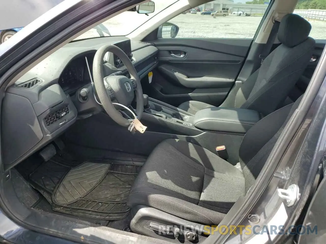 7 Photograph of a damaged car 1HGCY1F37PA027232 HONDA ACCORD 2023