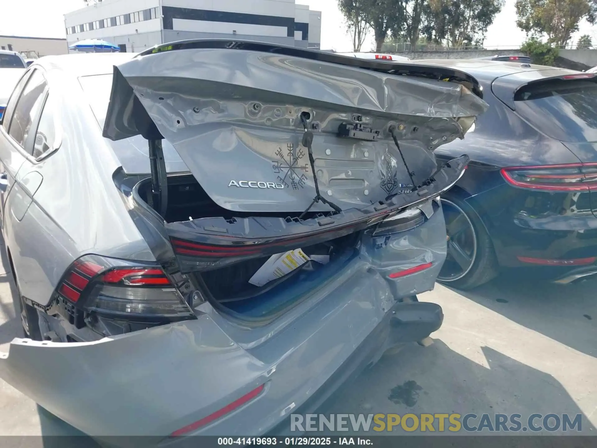 18 Photograph of a damaged car 1HGCY2F55PA065355 HONDA ACCORD 2023