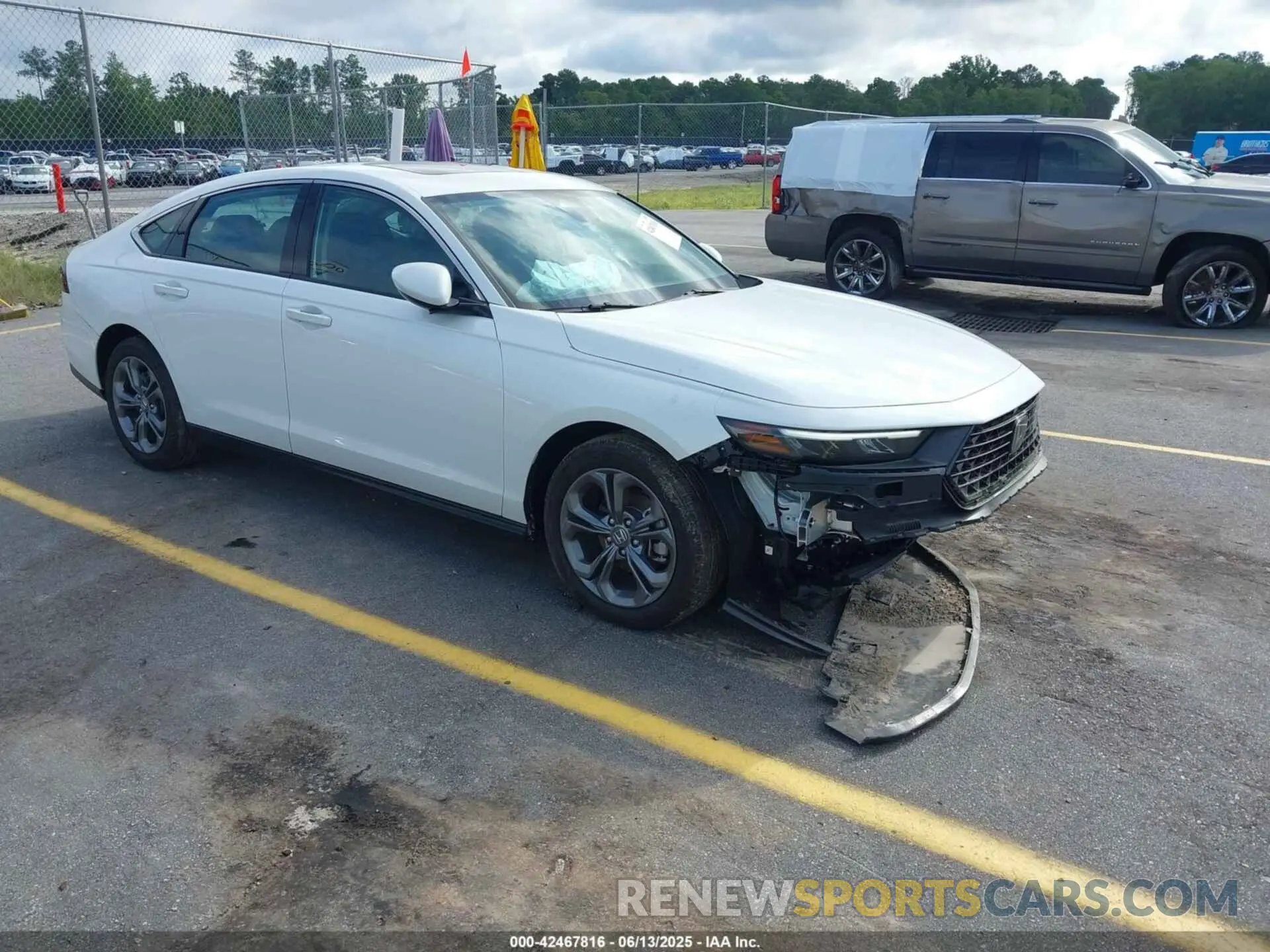 1 Фотография поврежденного автомобиля 1HGCY1F30RA047857 HONDA ACCORD 2024
