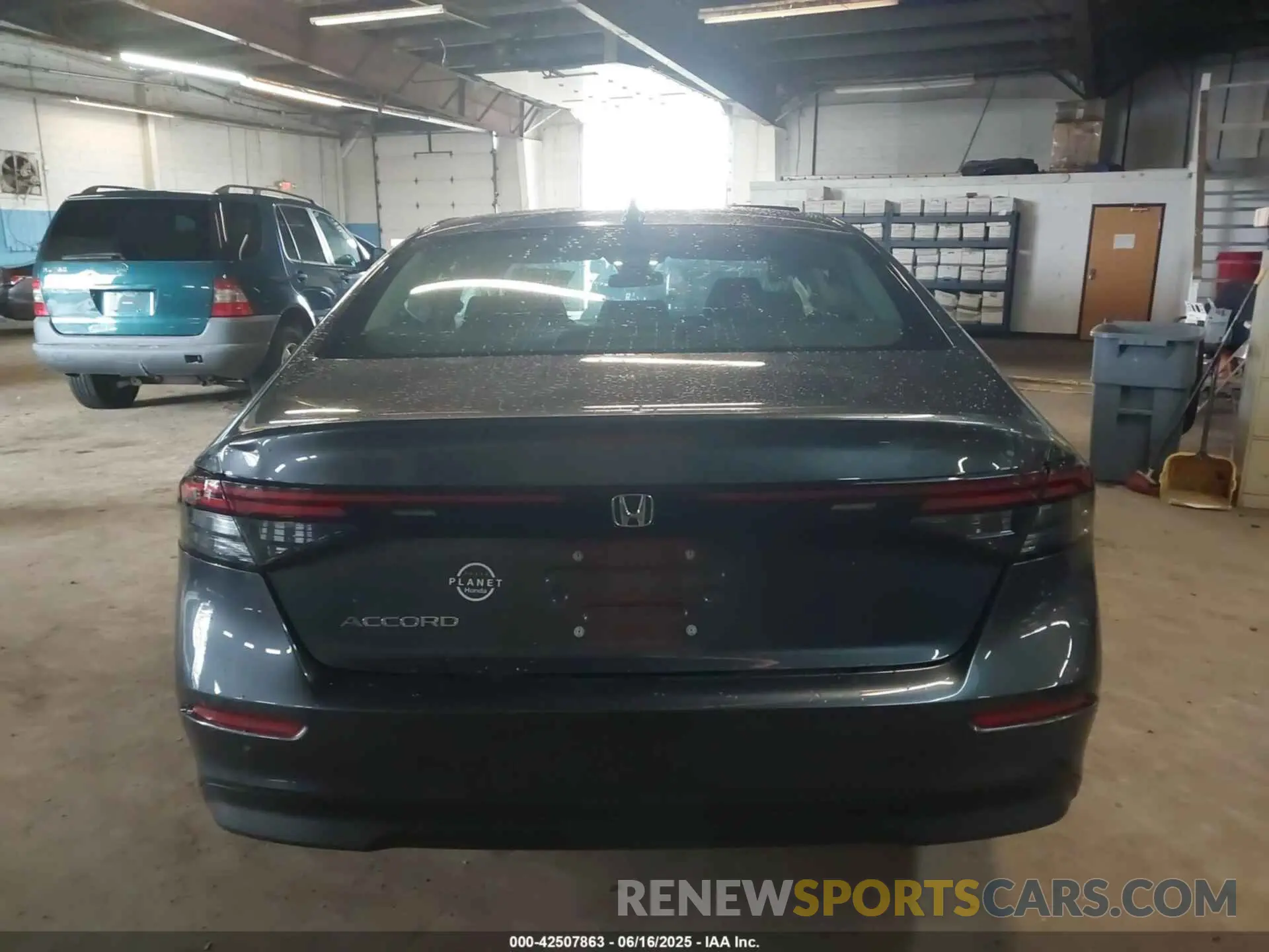 16 Фотография поврежденного автомобиля 1HGCY1F30RA055490 HONDA ACCORD 2024