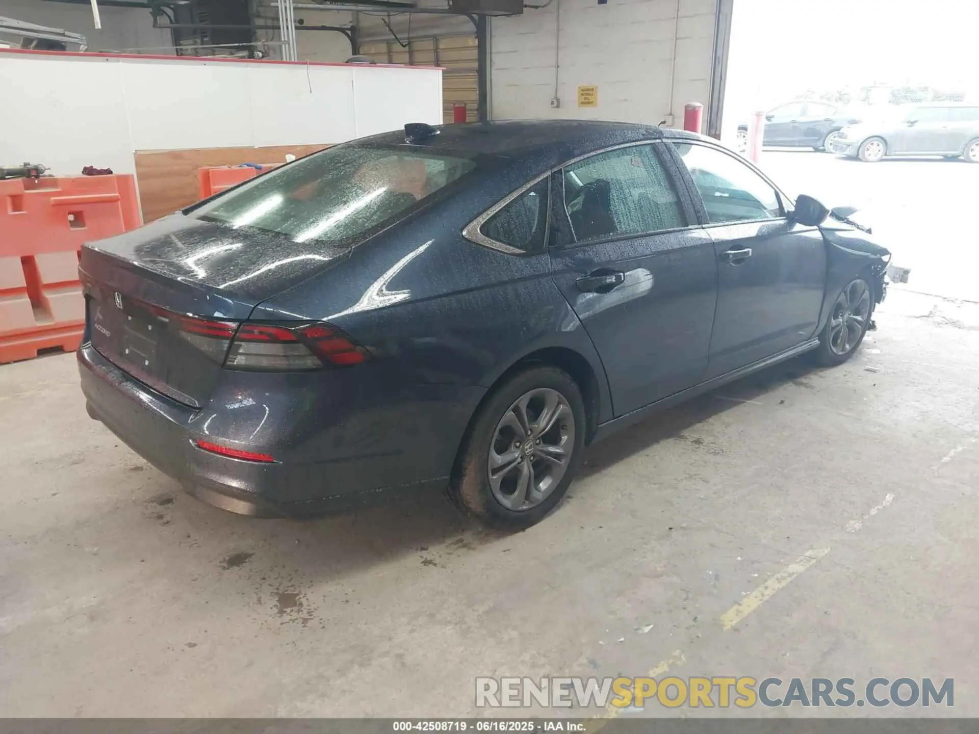 4 Фотография поврежденного автомобиля 1HGCY1F30RA075075 HONDA ACCORD 2024