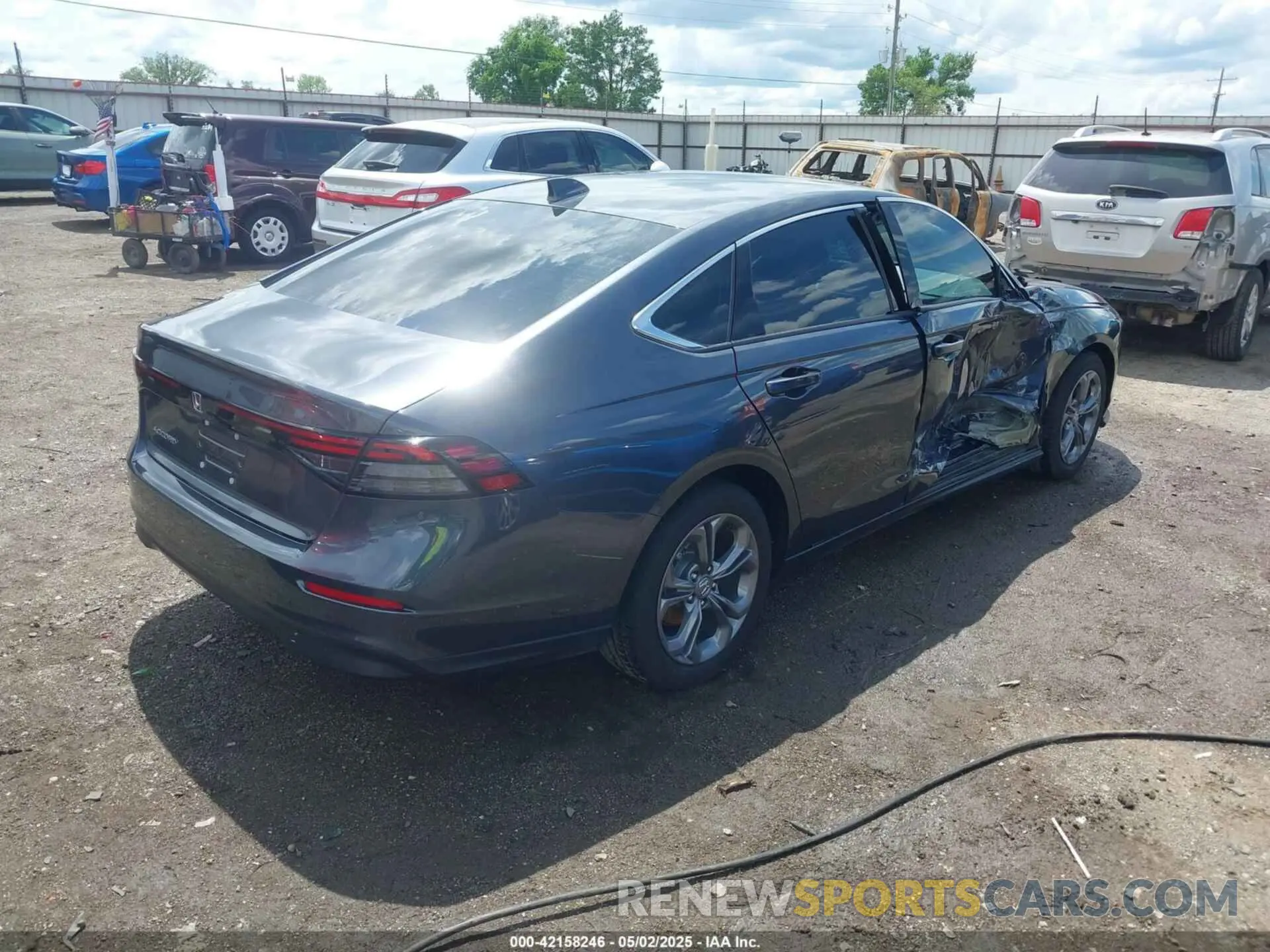 4 Фотография поврежденного автомобиля 1HGCY1F31RA088899 HONDA ACCORD 2024