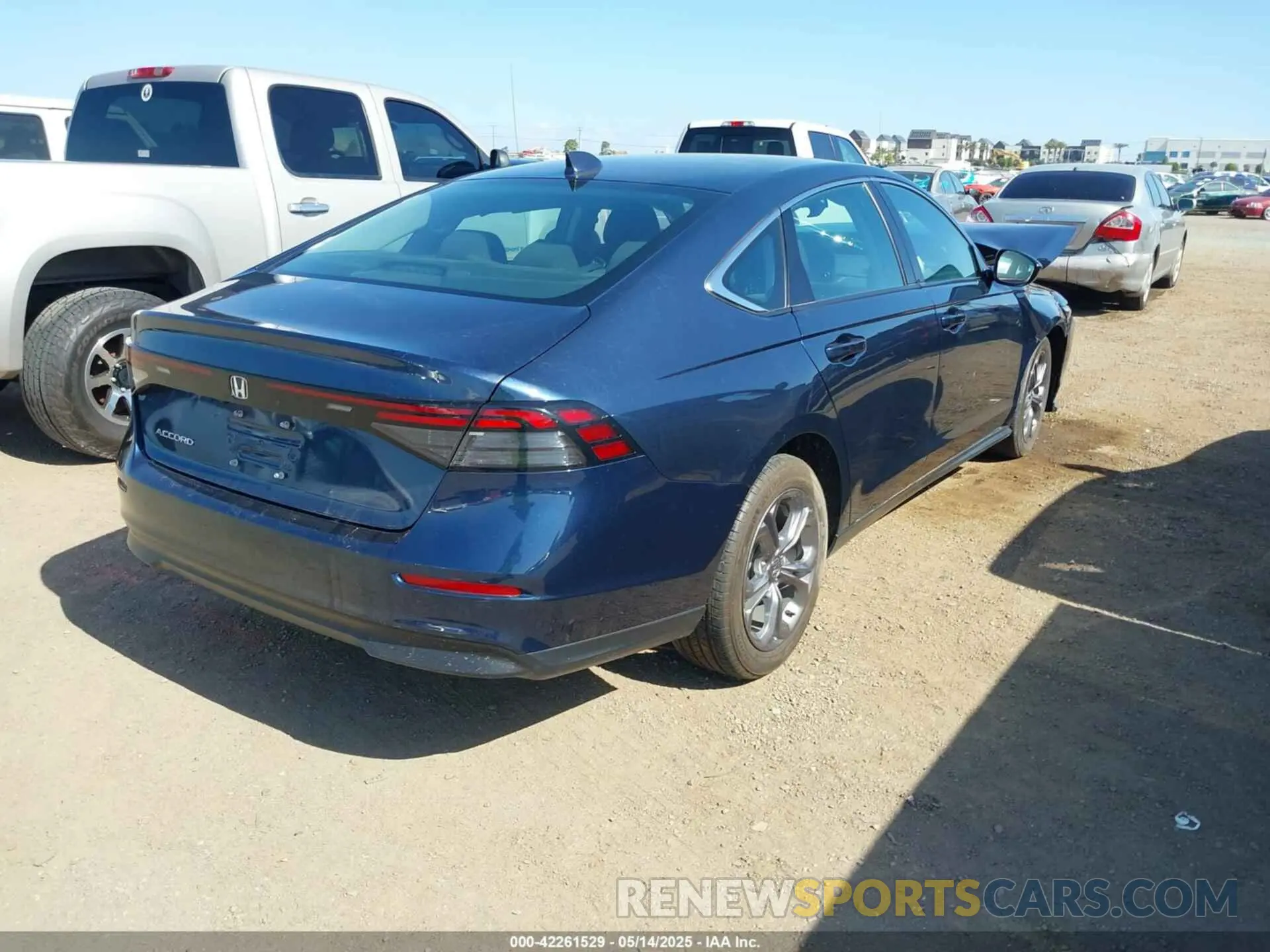 4 Фотография поврежденного автомобиля 1HGCY1F32RA061081 HONDA ACCORD 2024
