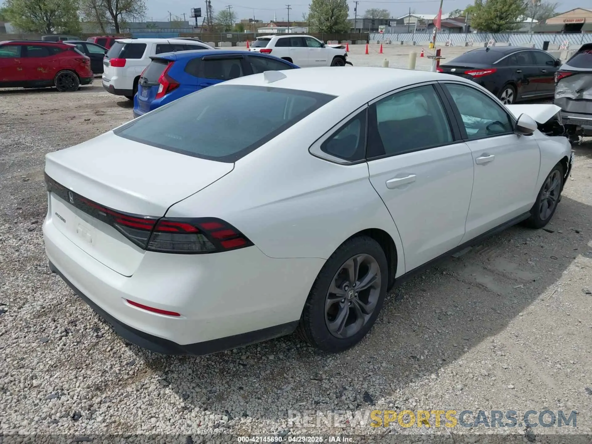 4 Фотография поврежденного автомобиля 1HGCY1F33RA058528 HONDA ACCORD 2024