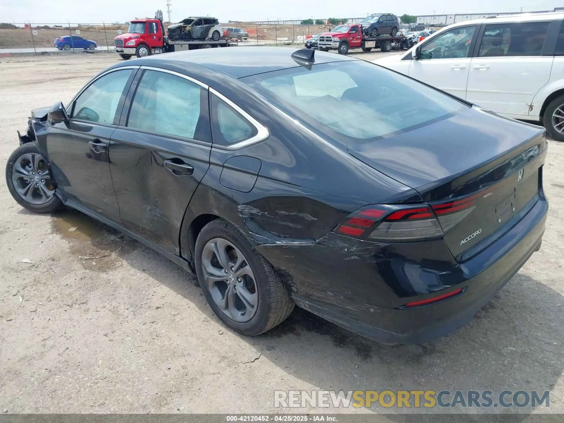 3 Фотография поврежденного автомобиля 1HGCY1F34RA076939 HONDA ACCORD 2024