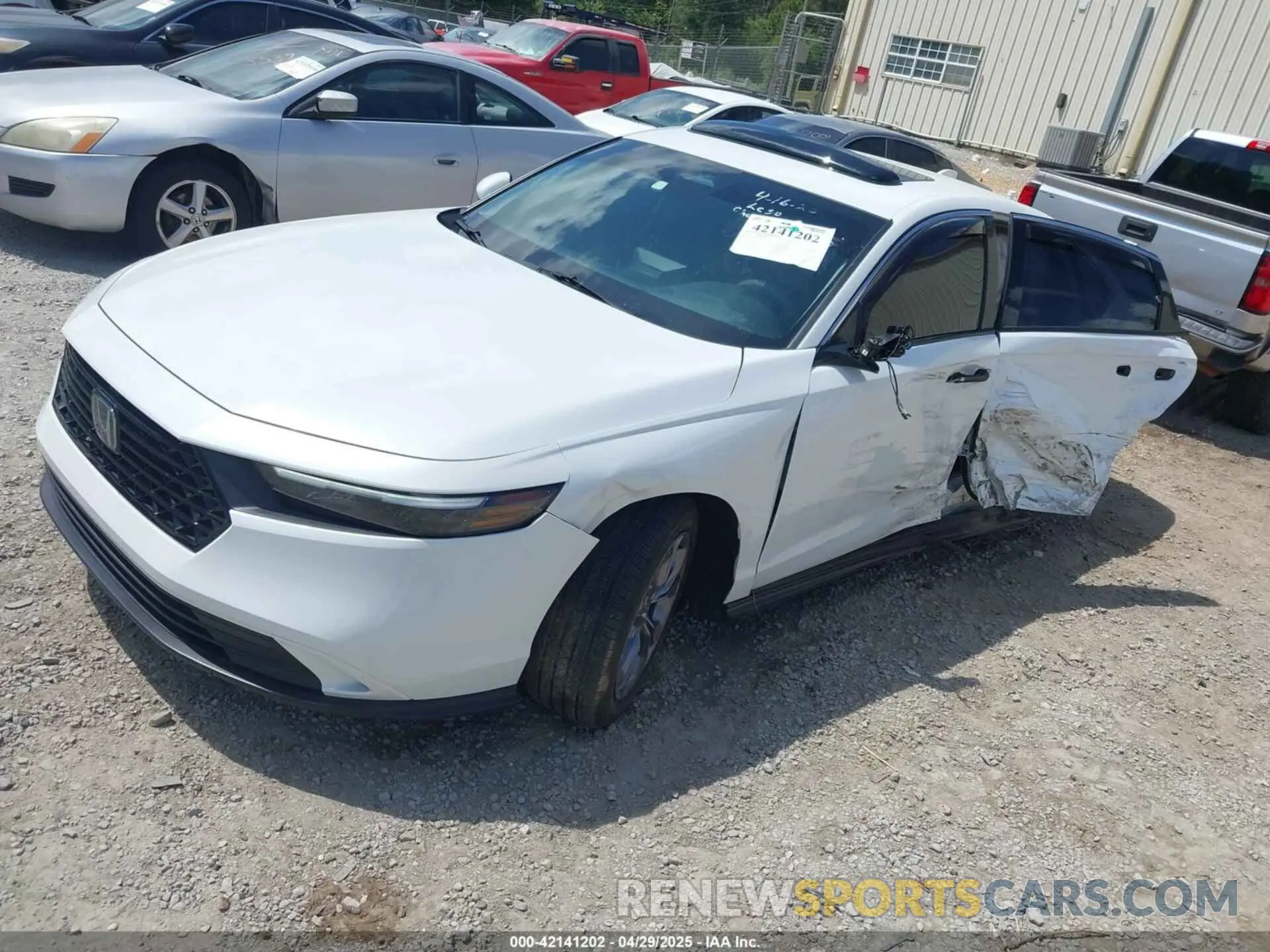 2 Фотография поврежденного автомобиля 1HGCY1F35RA002011 HONDA ACCORD 2024