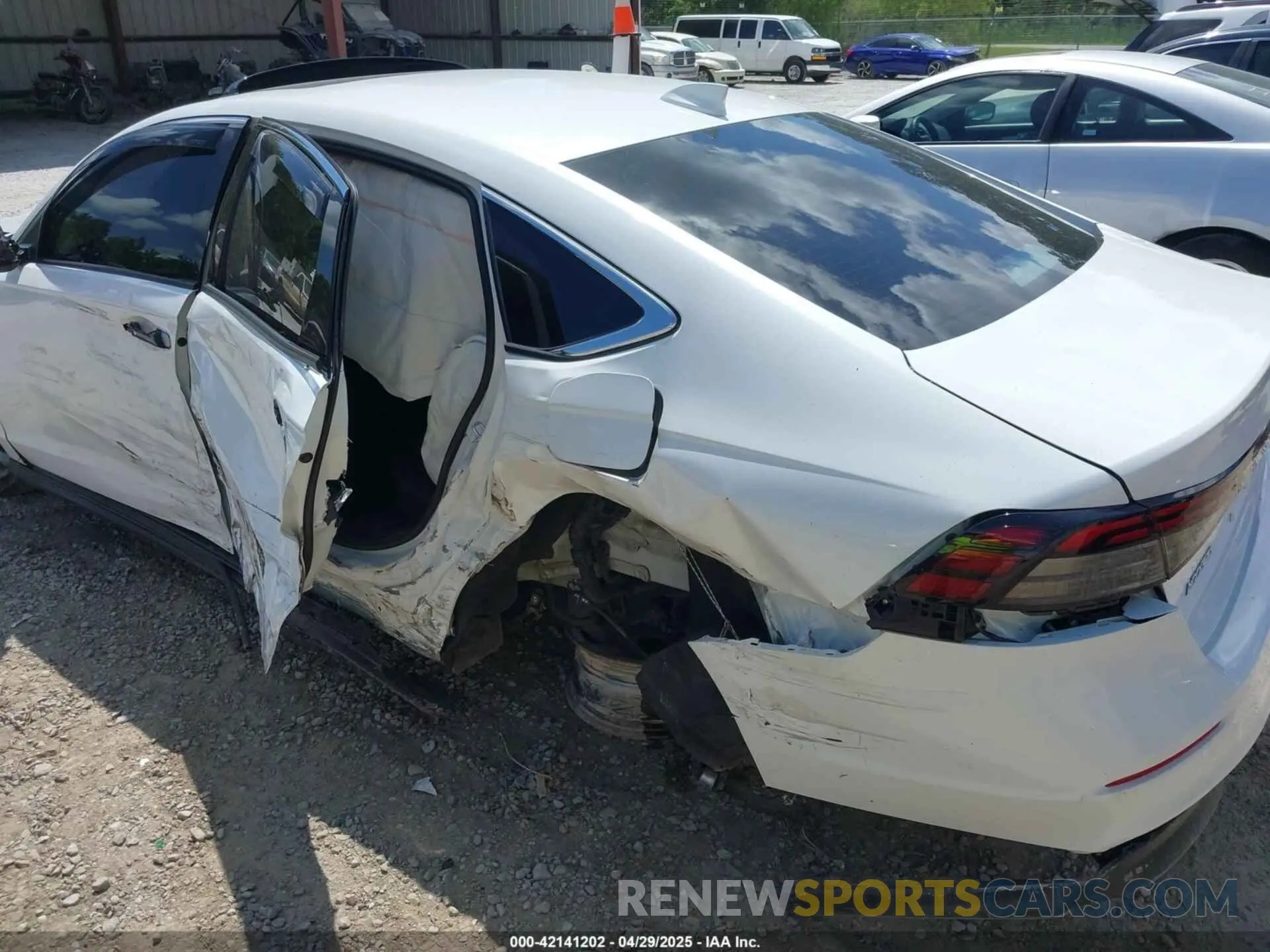 6 Фотография поврежденного автомобиля 1HGCY1F35RA002011 HONDA ACCORD 2024