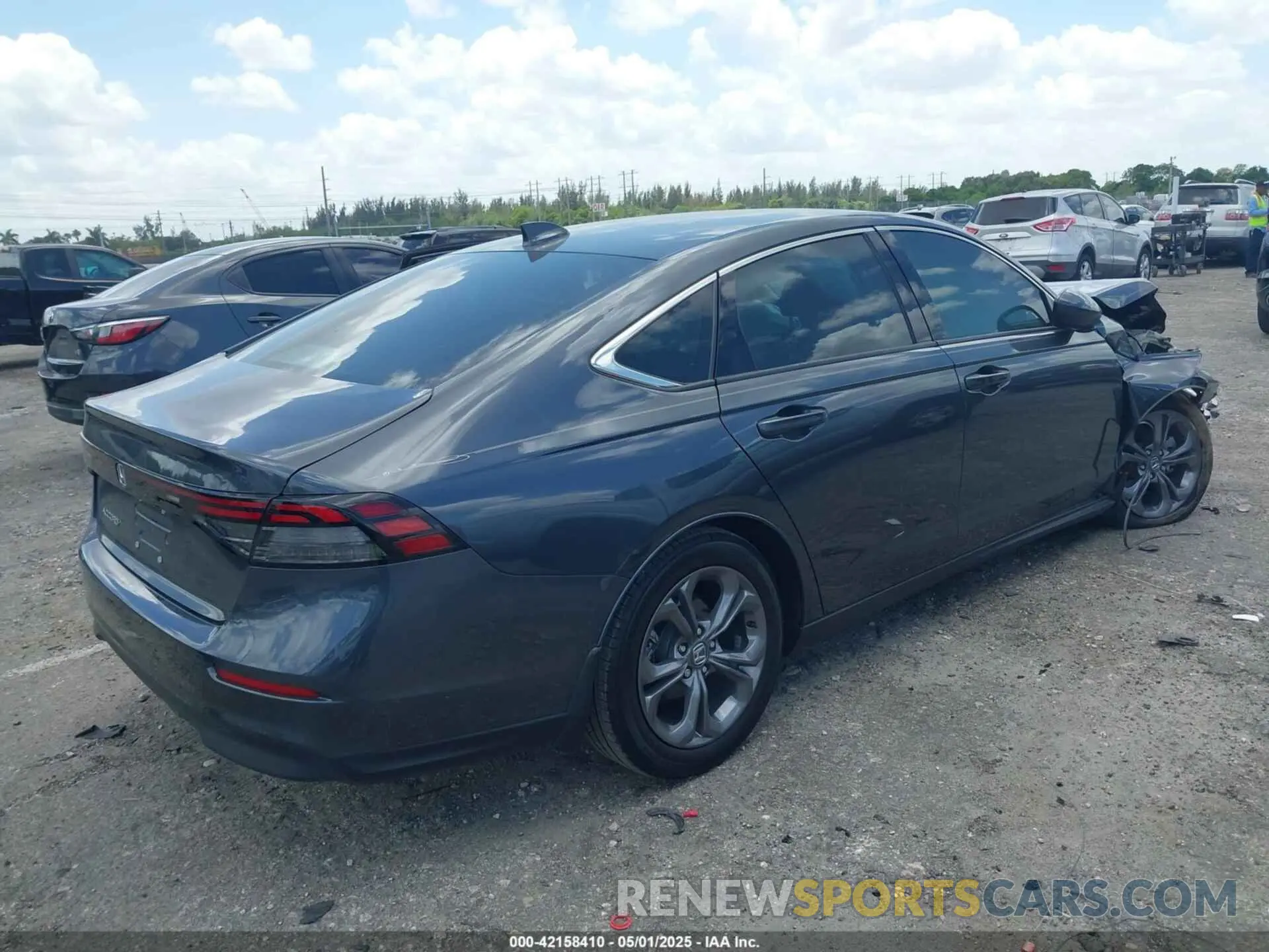 4 Фотография поврежденного автомобиля 1HGCY1F35RA053945 HONDA ACCORD 2024