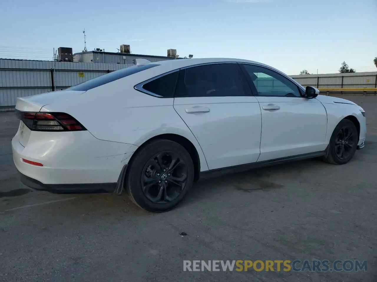 3 Фотография поврежденного автомобиля 1HGCY1F35RA057736 HONDA ACCORD 2024