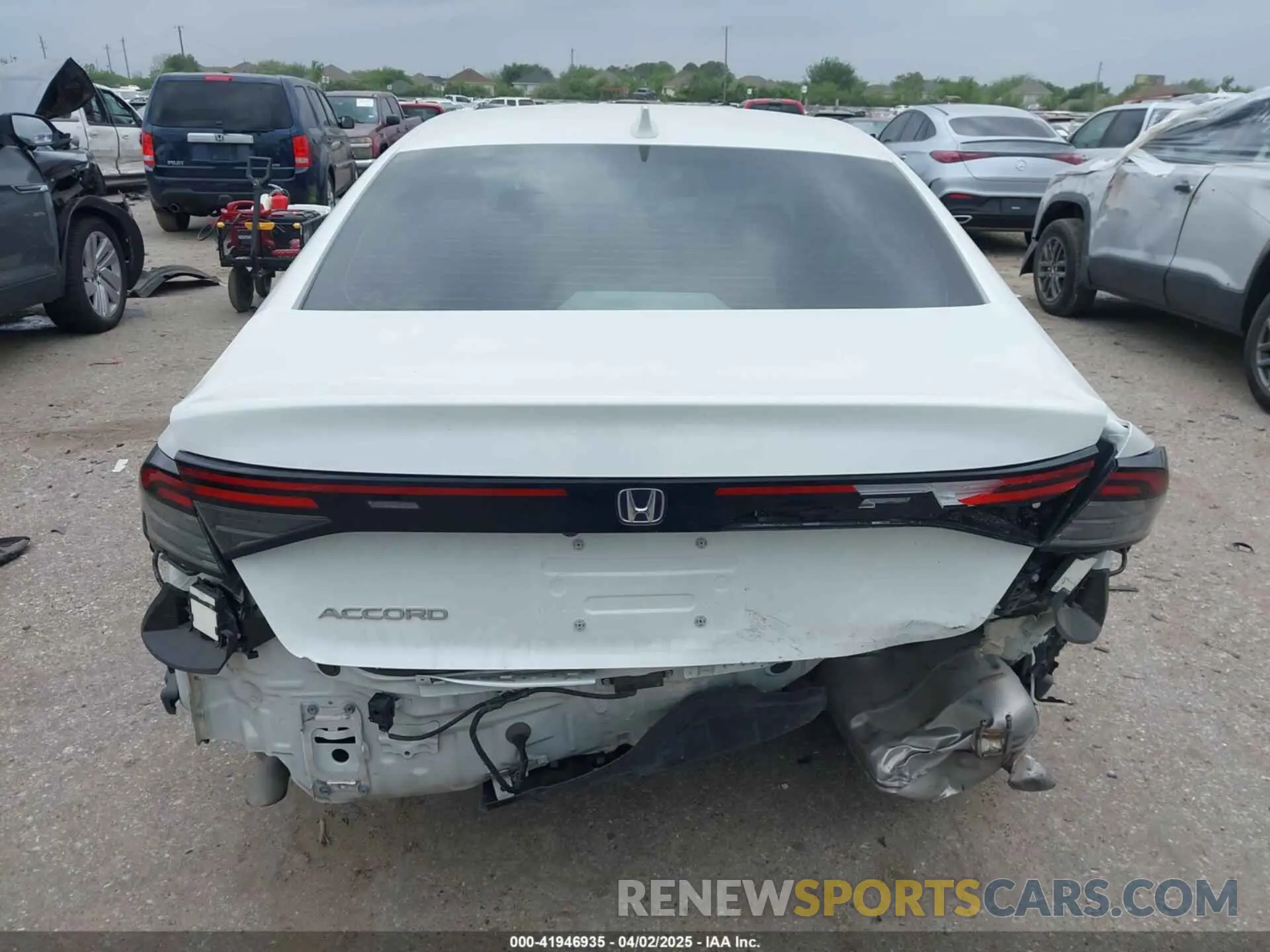 16 Фотография поврежденного автомобиля 1HGCY1F38RA048674 HONDA ACCORD 2024