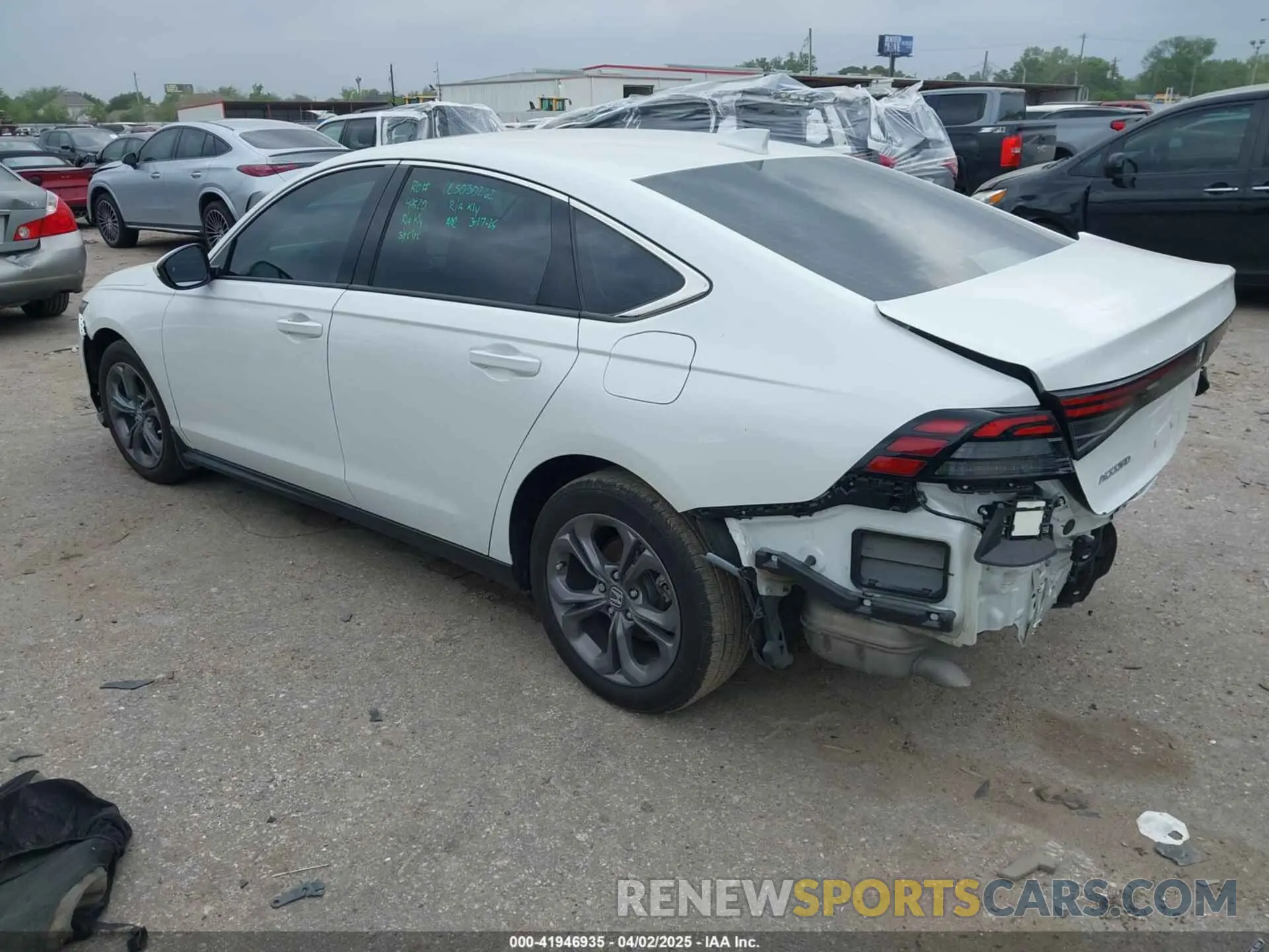 3 Фотография поврежденного автомобиля 1HGCY1F38RA048674 HONDA ACCORD 2024