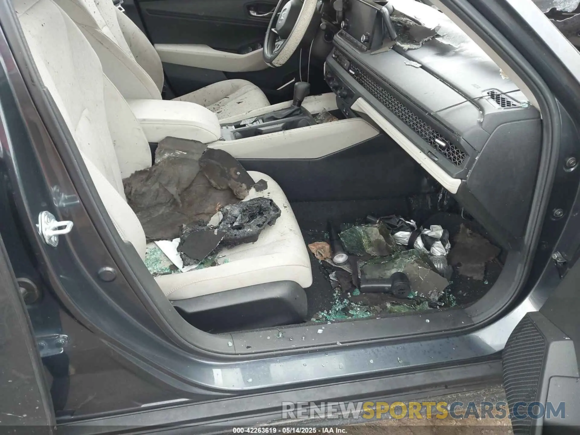 5 Photograph of a damaged car 1HGCY1F39RA092019 HONDA ACCORD 2024