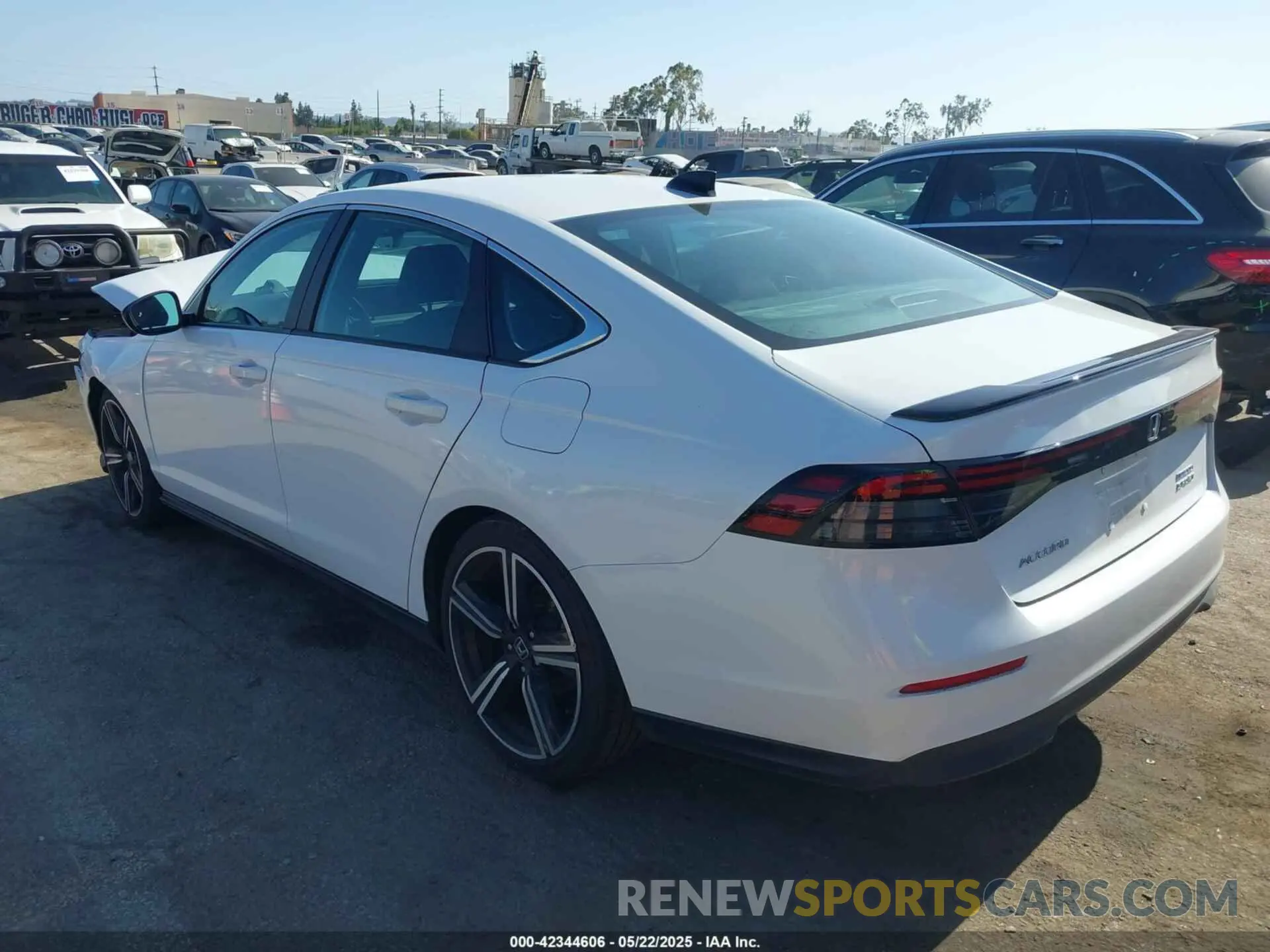 3 Фотография поврежденного автомобиля 1HGCY2F50RA003901 HONDA ACCORD 2024