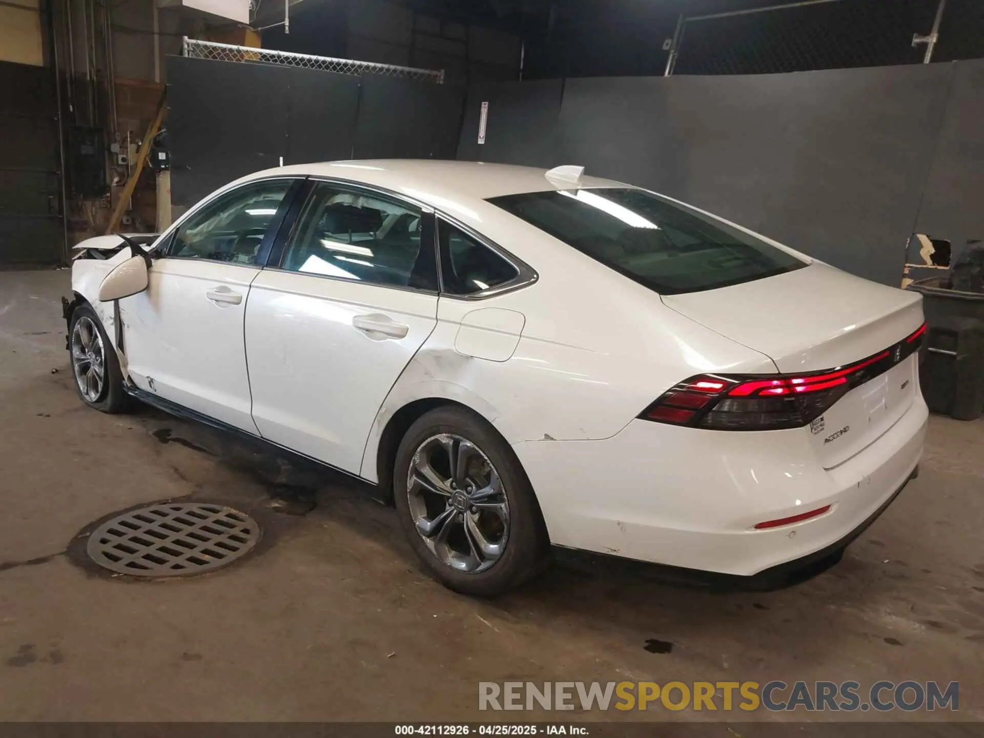 3 Фотография поврежденного автомобиля 1HGCY2F60RA052038 HONDA ACCORD 2024
