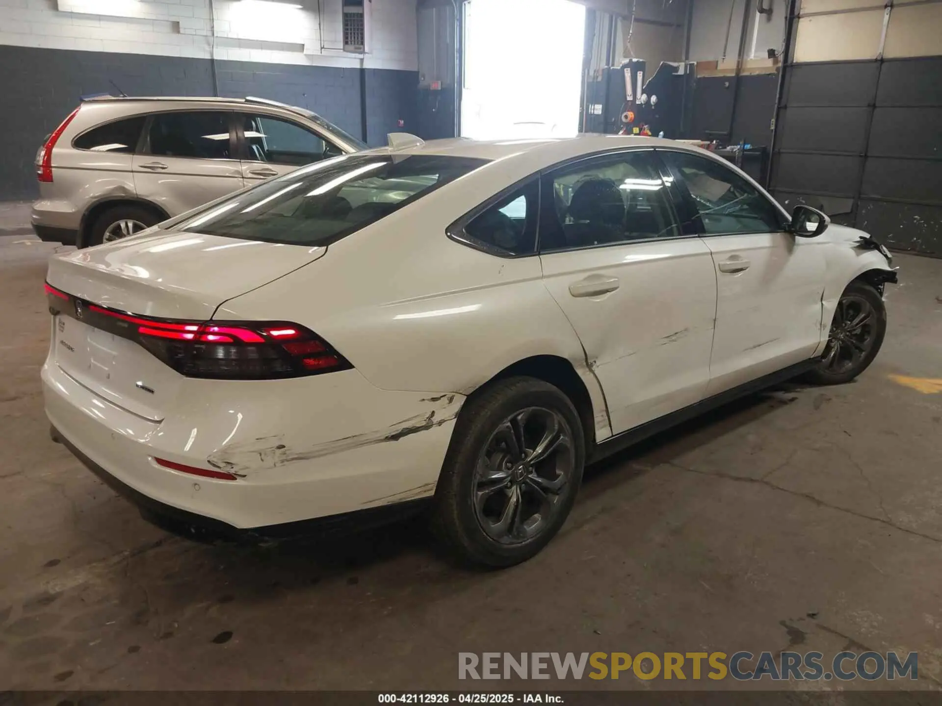 4 Фотография поврежденного автомобиля 1HGCY2F60RA052038 HONDA ACCORD 2024