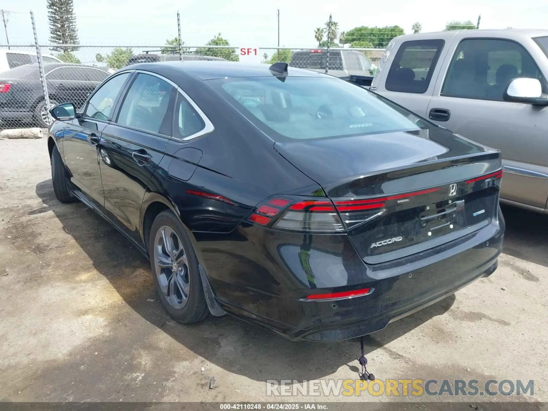 3 Фотография поврежденного автомобиля 1HGCY2F61RA061640 HONDA ACCORD 2024