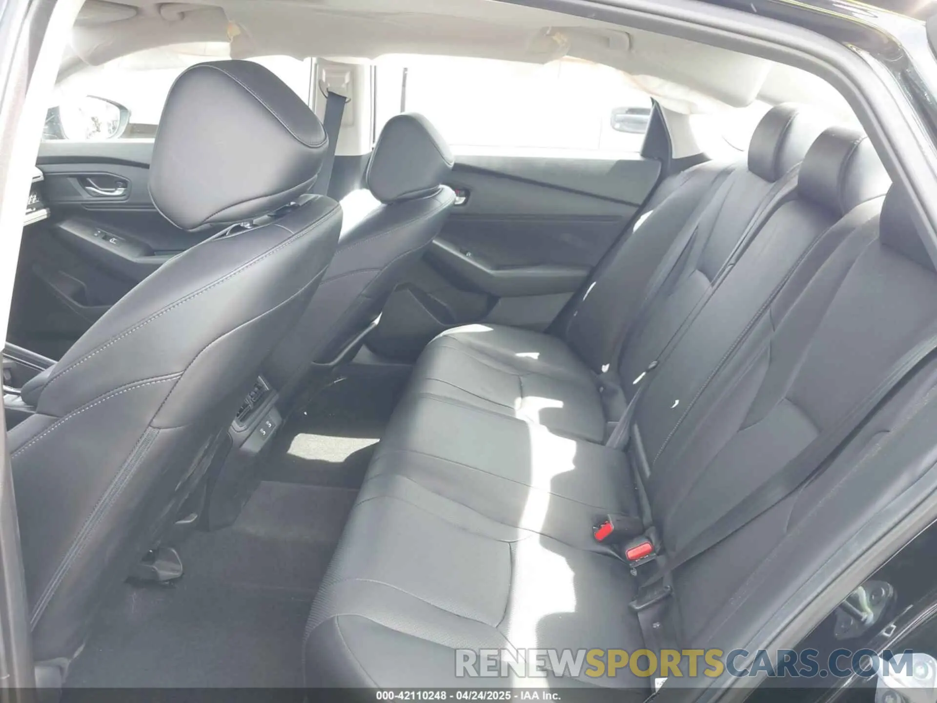 8 Фотография поврежденного автомобиля 1HGCY2F61RA061640 HONDA ACCORD 2024