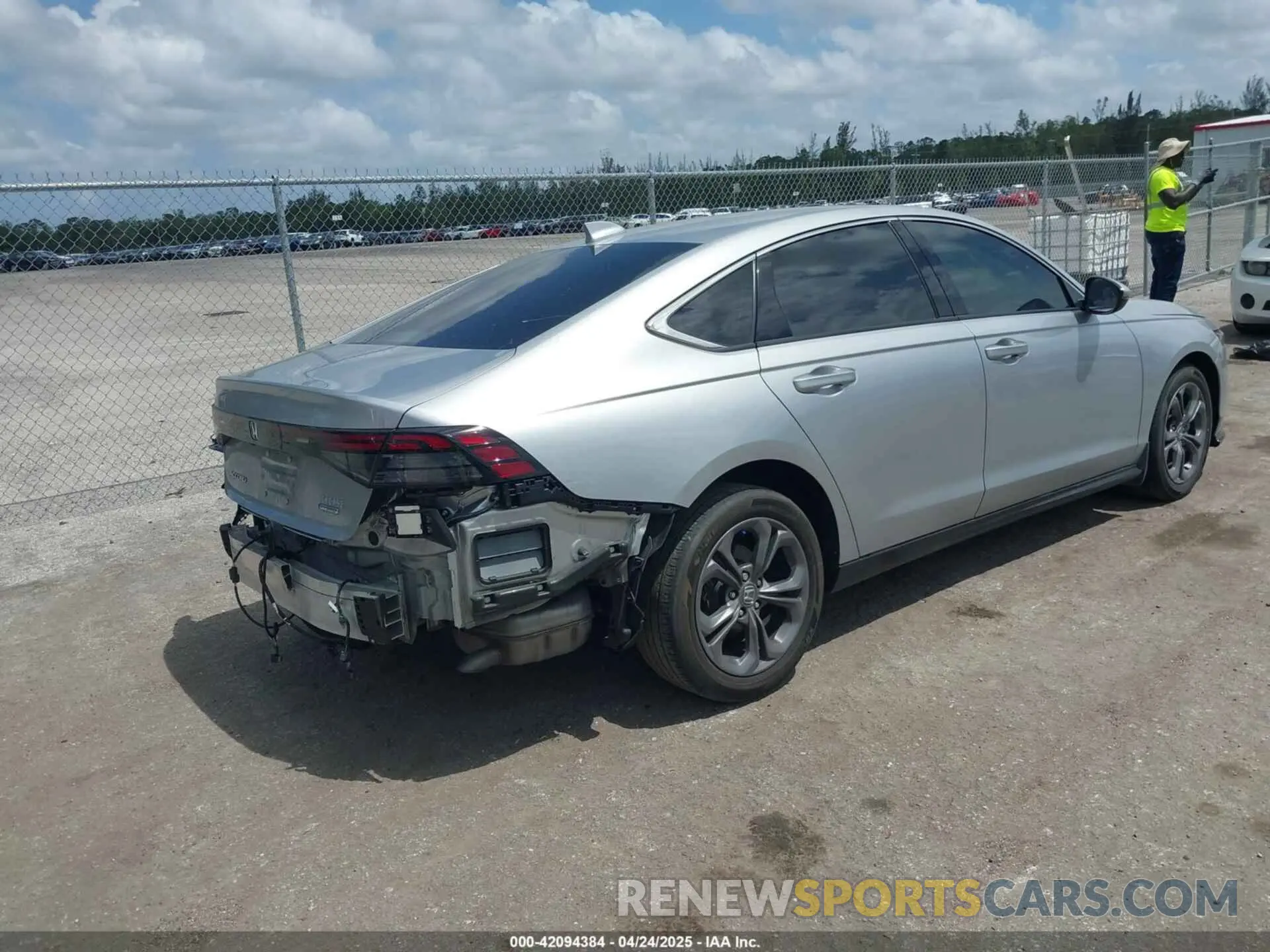 4 Фотография поврежденного автомобиля 1HGCY2F63RA029823 HONDA ACCORD 2024